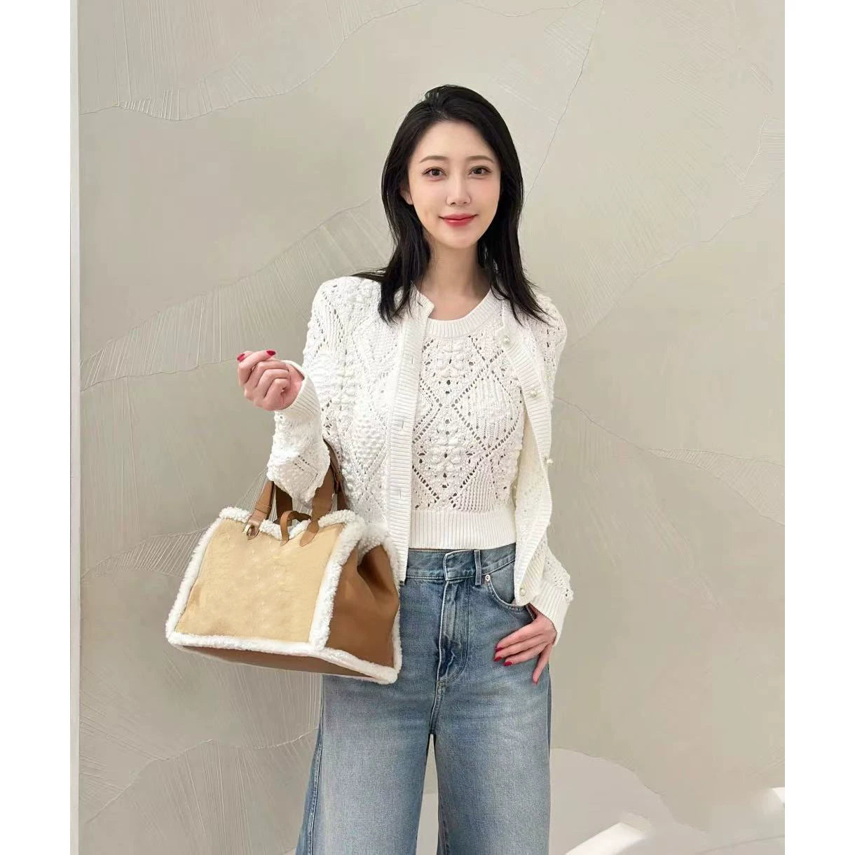 2025 autumn and winter French senior heavy industry handmade rhombus pattern hollow crochet crew neck knitted pullover cardigan jacket women