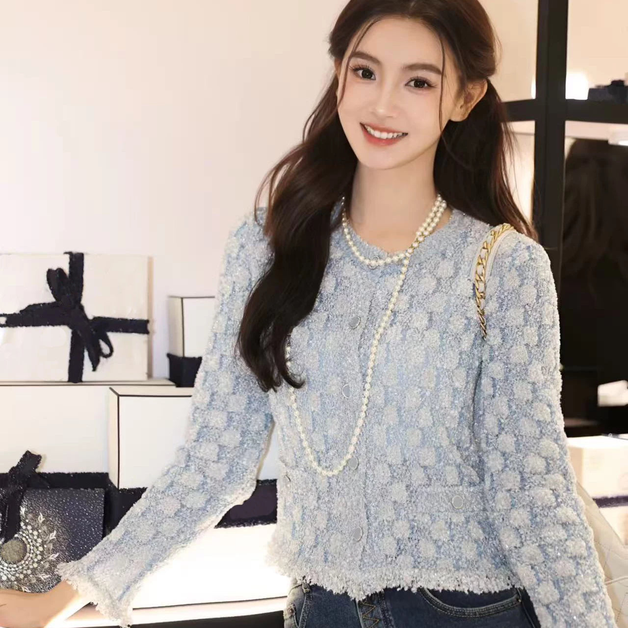 2025 autumn and winter heavy industry model high-end blue silver bright thread tassel single-breasted knitted cardigan sleeveless vest women