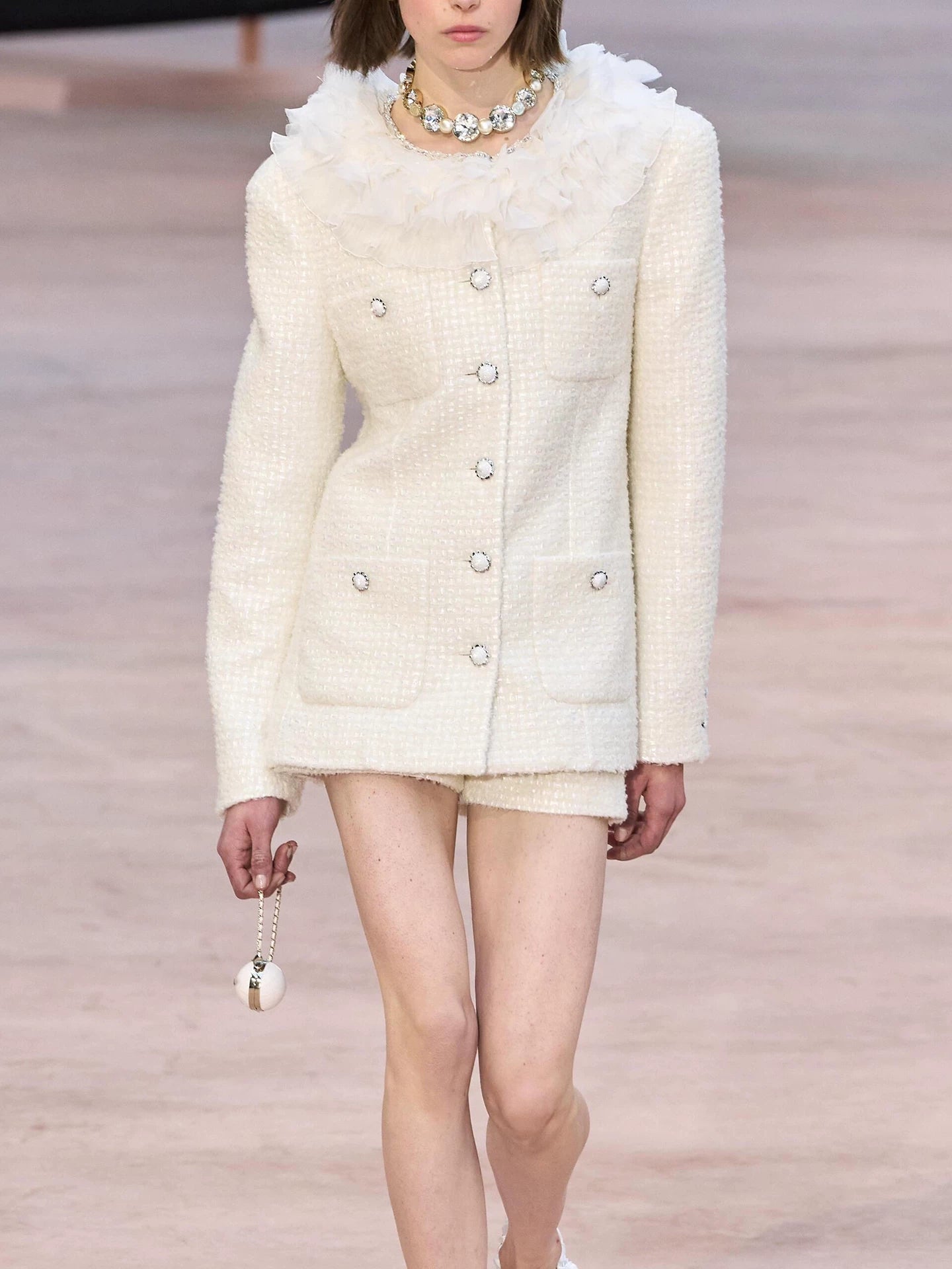 White tweed suit women's autumn and winter daughter style celebrity jacket shorts show thin temperament haute couture women's clothing