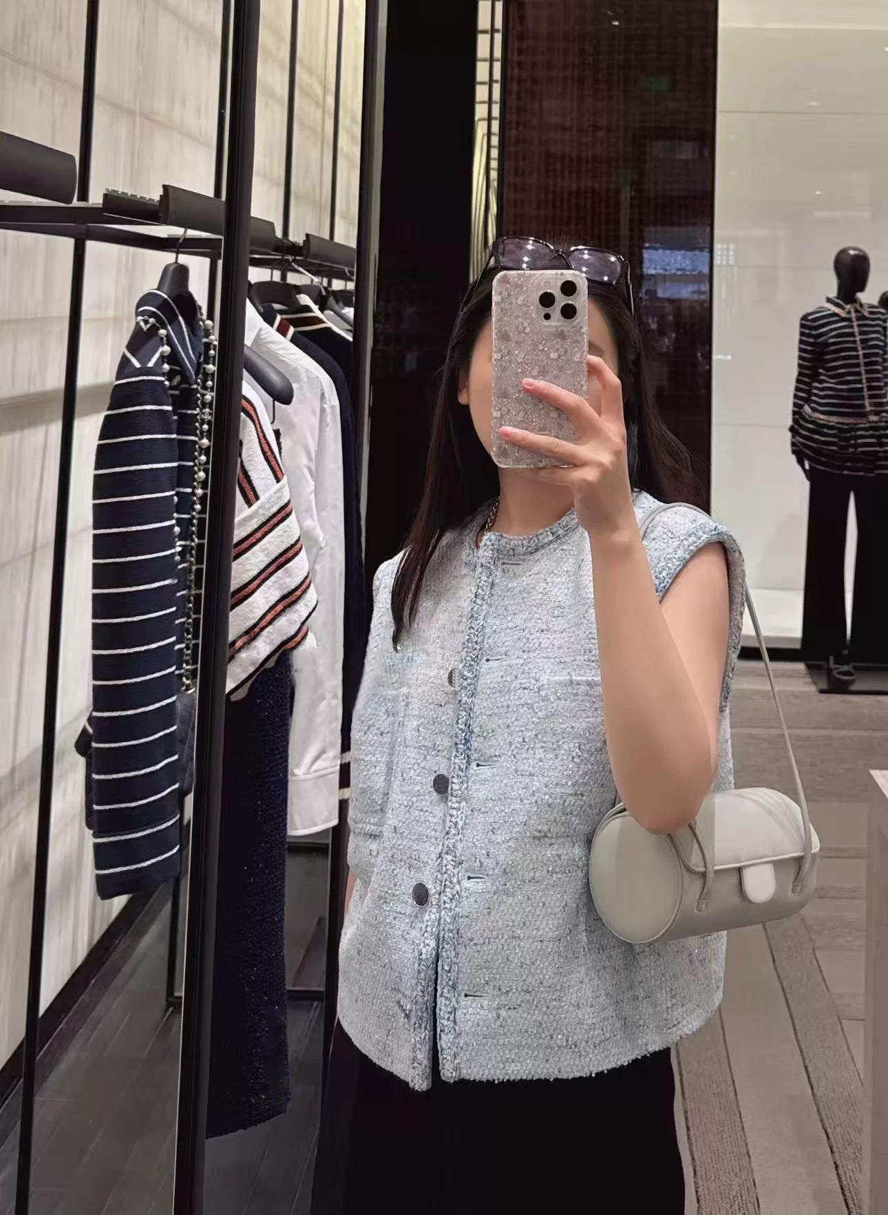 Spring and summer 26ss June, Nanyou 2026 spring and summer new tweed vest button decoration age-reducing senior temperament versatile sleeveless jacket