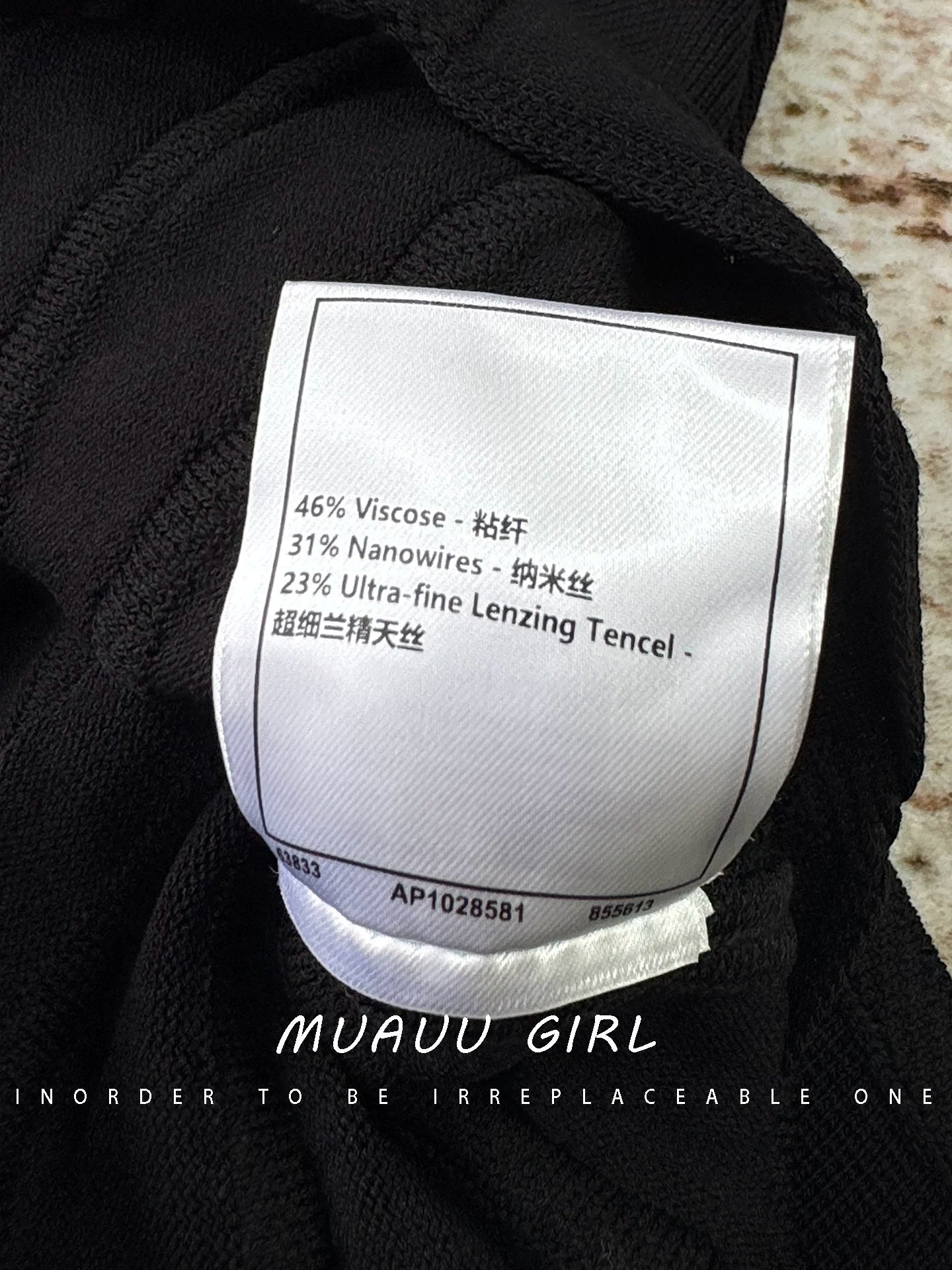 Spring and summer 26ss MUAUU GIRL daughter commuter wind in June! 26SS knitted suit sleeveless vest/pleated skirt women