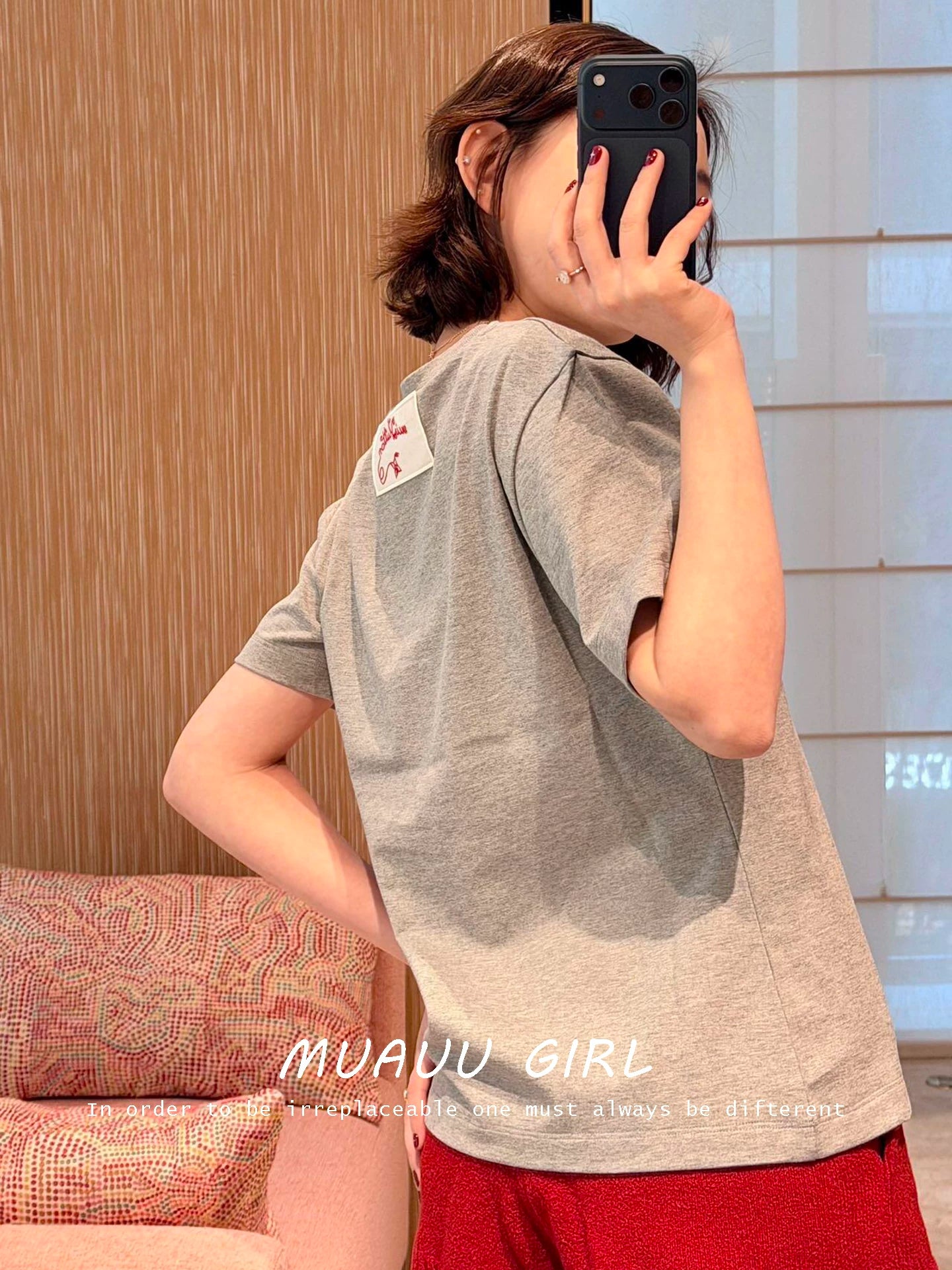 Spring and summer 26ss June MUAUU GIRL top version~ minimalist and cute 26SS summer new product real leather sunflower sticker T-shirt women