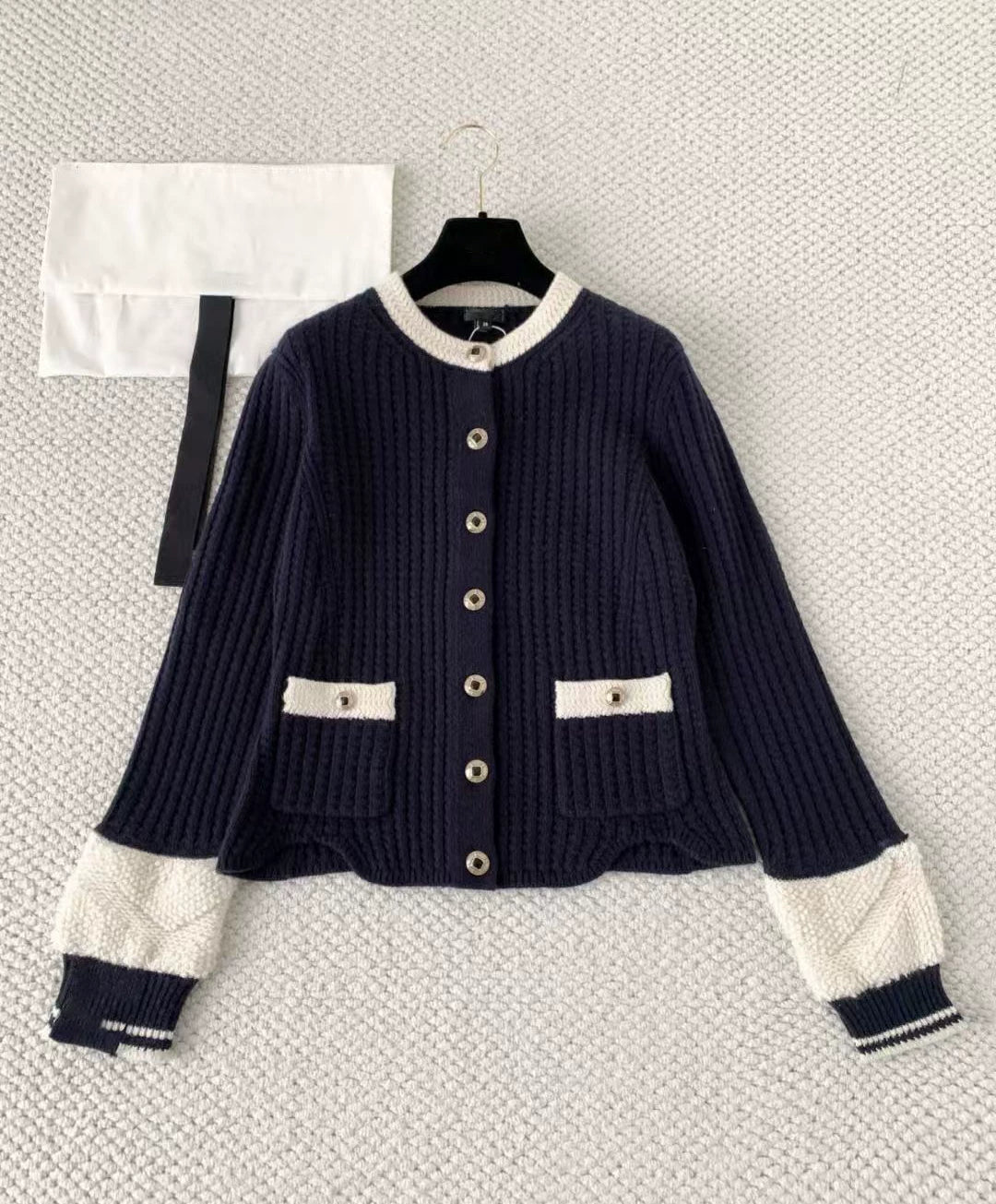 2025 autumn and winter contrasting colors, high-end heavy industry waffle bow slim-fitting and thin knitted cardigan, single-breasted jacket