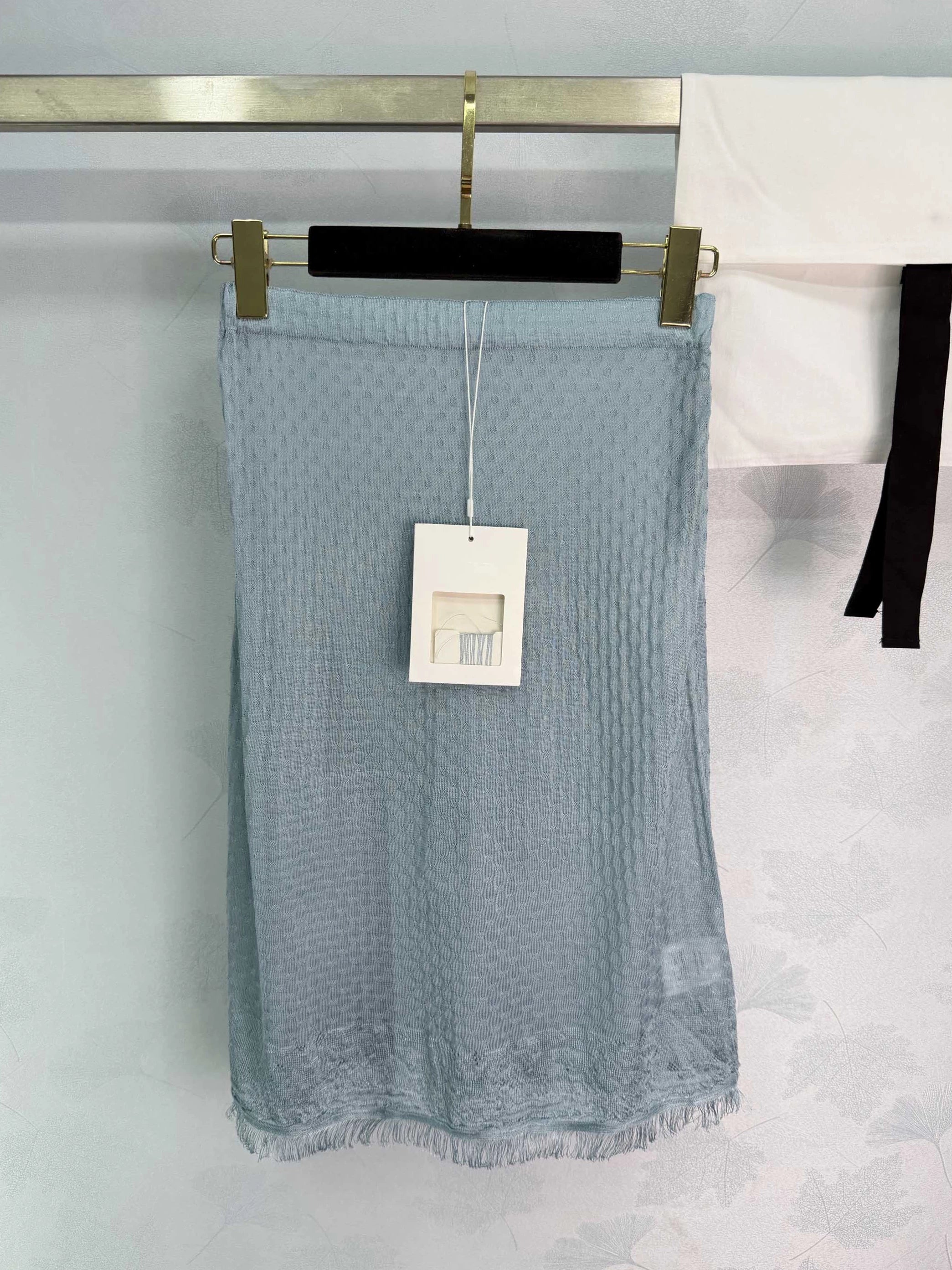 Spring/Summer 26SS June Nanyou Trendy Brand 2026 Spring/Summer New Hem Flowing Shoulders Lightweight Breathable Silky Versatile Slip Strap Camisole + Skirt