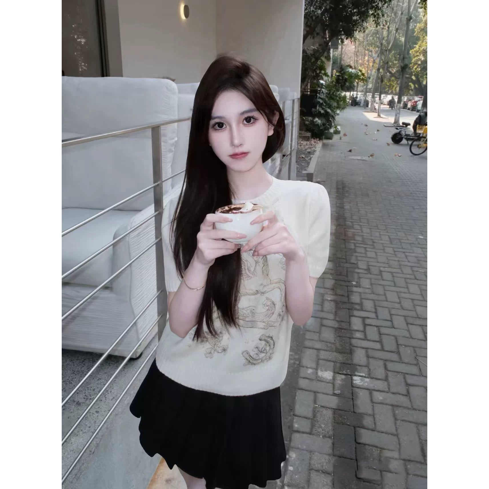 2026 early spring design fashion sense foreign style animal letter embroidery round neck short sleeve cashmere soft knitted top women