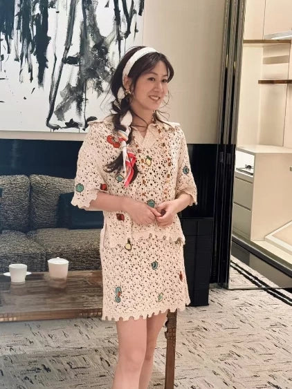 Spring and summer 26ss June, Nanyou haute couture 26M summer new holiday wind ocean embroidery lapel hollow knitted sweater elastic waist A word skirt