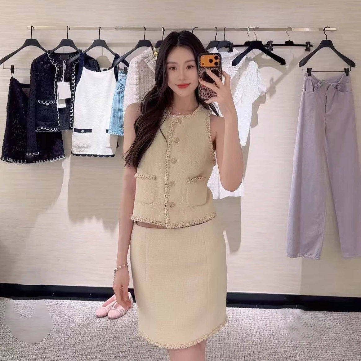 2026 early spring French high-end contrasting tweed heavy industry weaving celebrity temperament single-breasted vest vest women