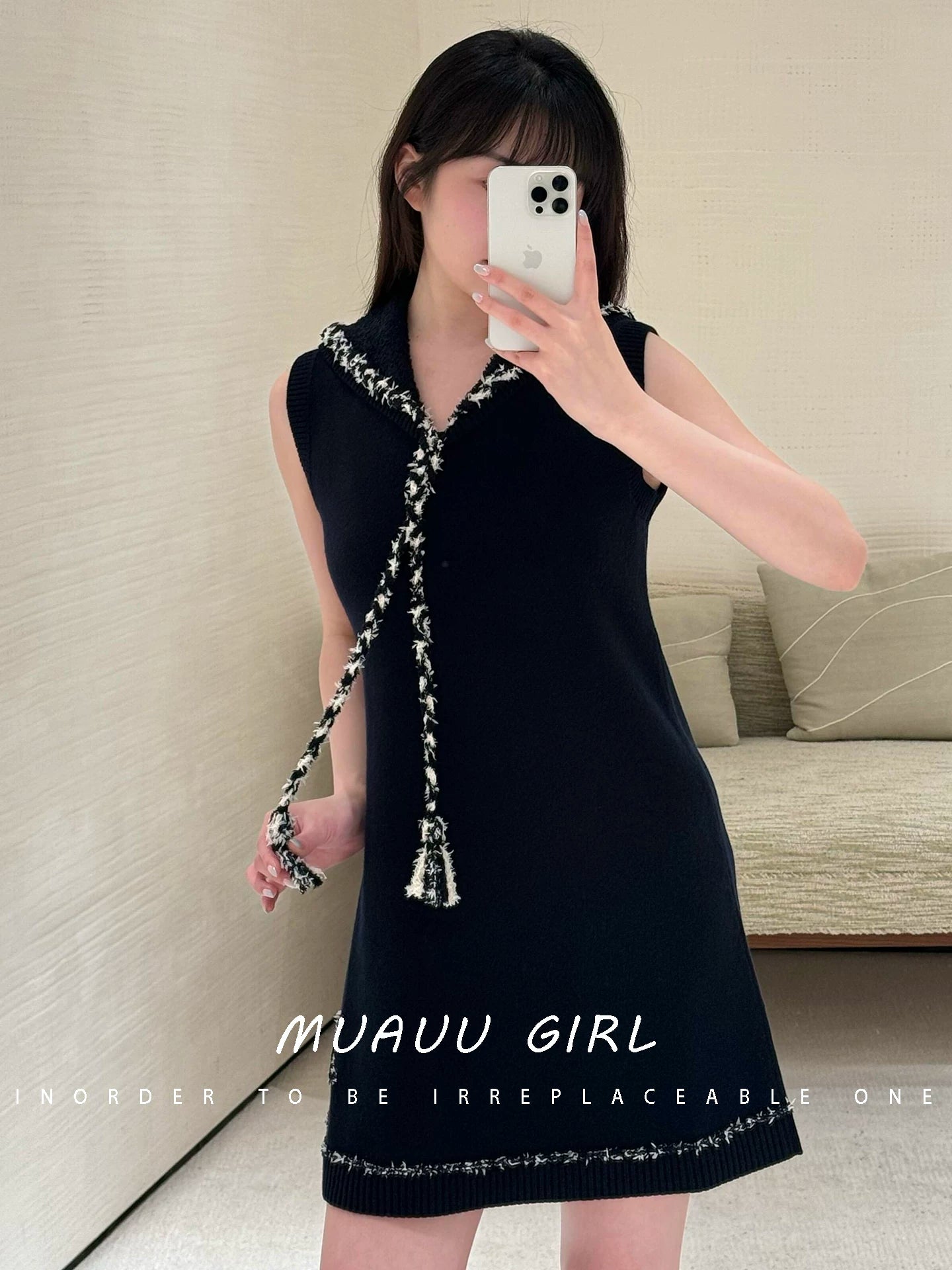 Spring and summer 26ss June MUAUU GIRL super fire daughter feeling! 26S navy collar letter embroidered sleeveless knitted dress