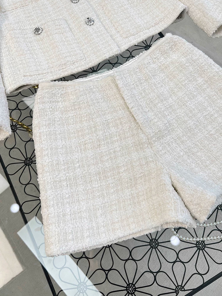 2025 spring and summer new short women's tweed A-shaped high-waisted casual pants high-quality celebrity women's clothing