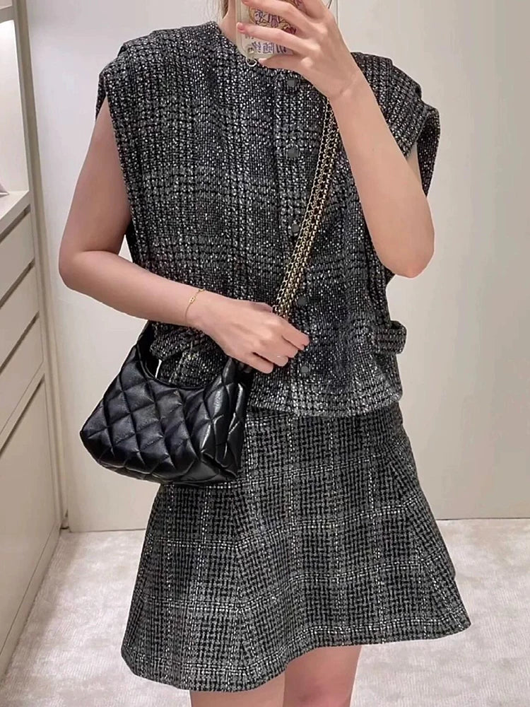 25 Early Autumn Vest Half Skirt High Waist Skinny Big Skirt Short Skirt Grey Sequined Wool Tweed Set