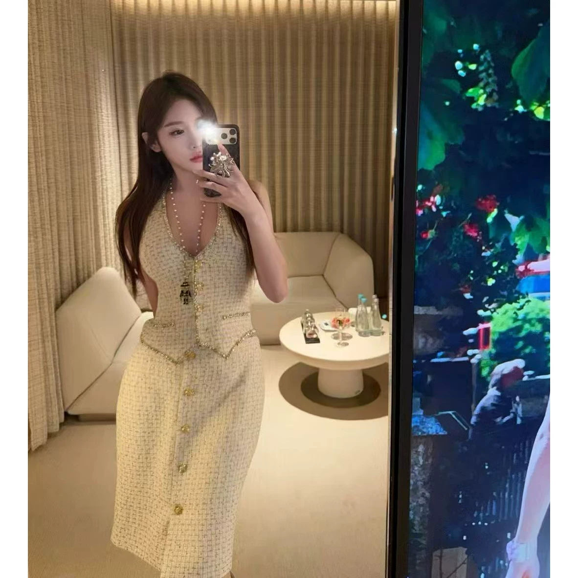 2026 early spring French high-end heavy industry beads pure desire wind neck slim and thin sleeveless vest suspender top