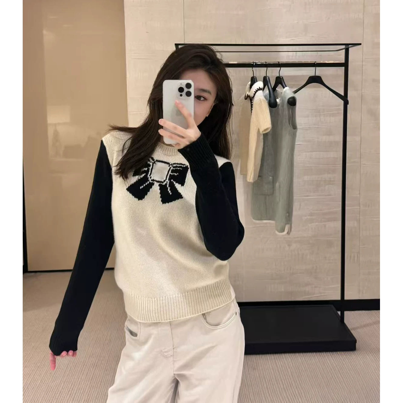2025 autumn and winter models contrasting color design chest bow embroidery color matching cashmere knitted pullover long-sleeved top women