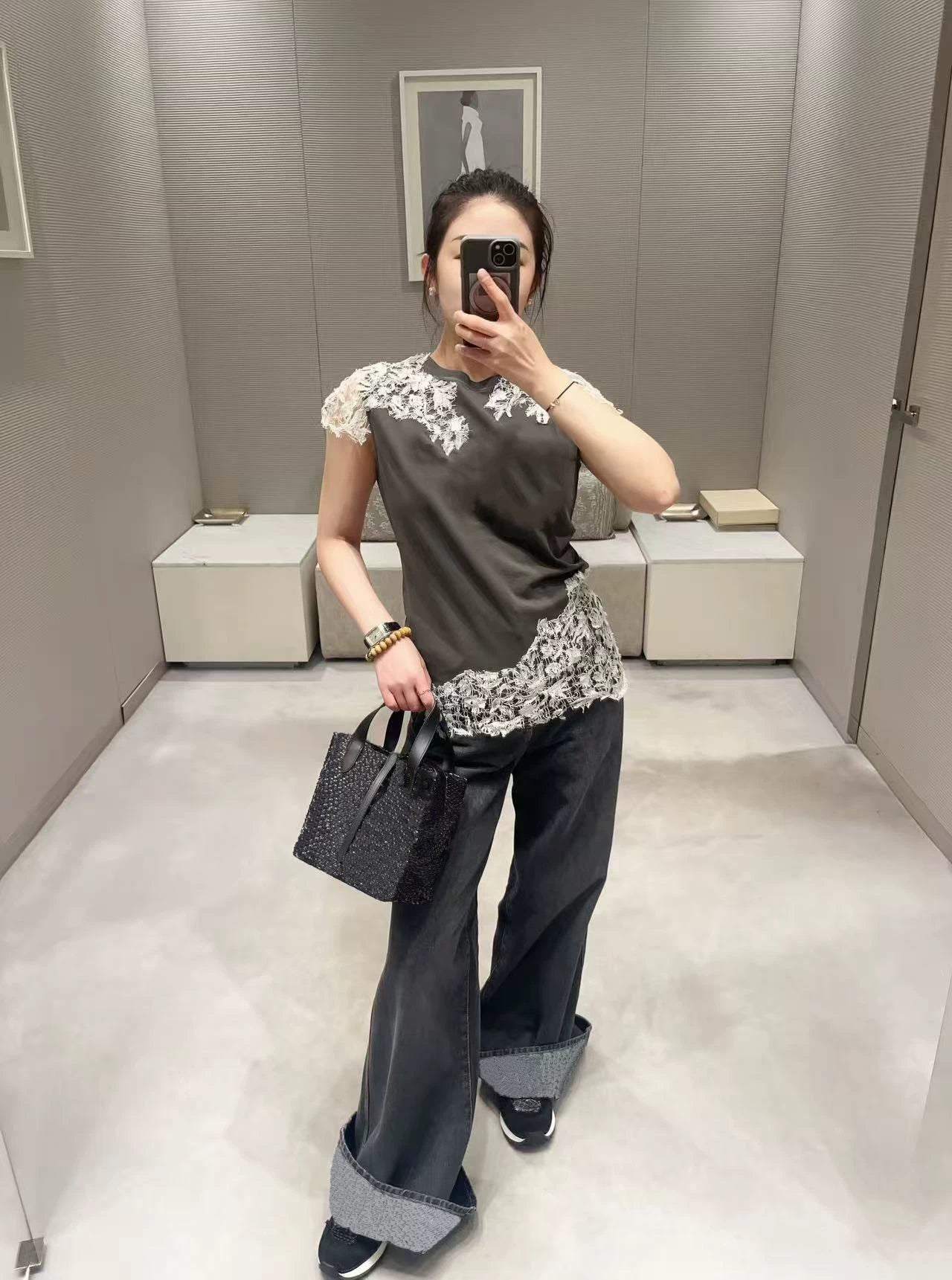 2025 autumn and winter heavy industry design high-grade lace asymmetrical splicing slim-fitting sleeveless vest T-shirt top women