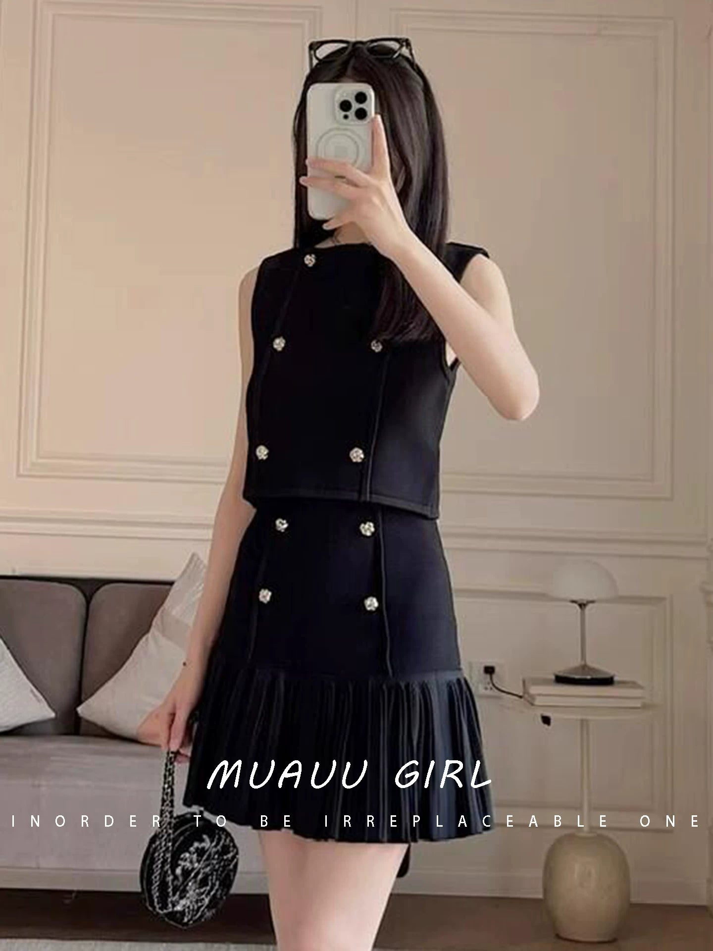 Spring and summer 26ss MUAUU GIRL daughter commuter wind in June! 26SS knitted suit sleeveless vest/pleated skirt women