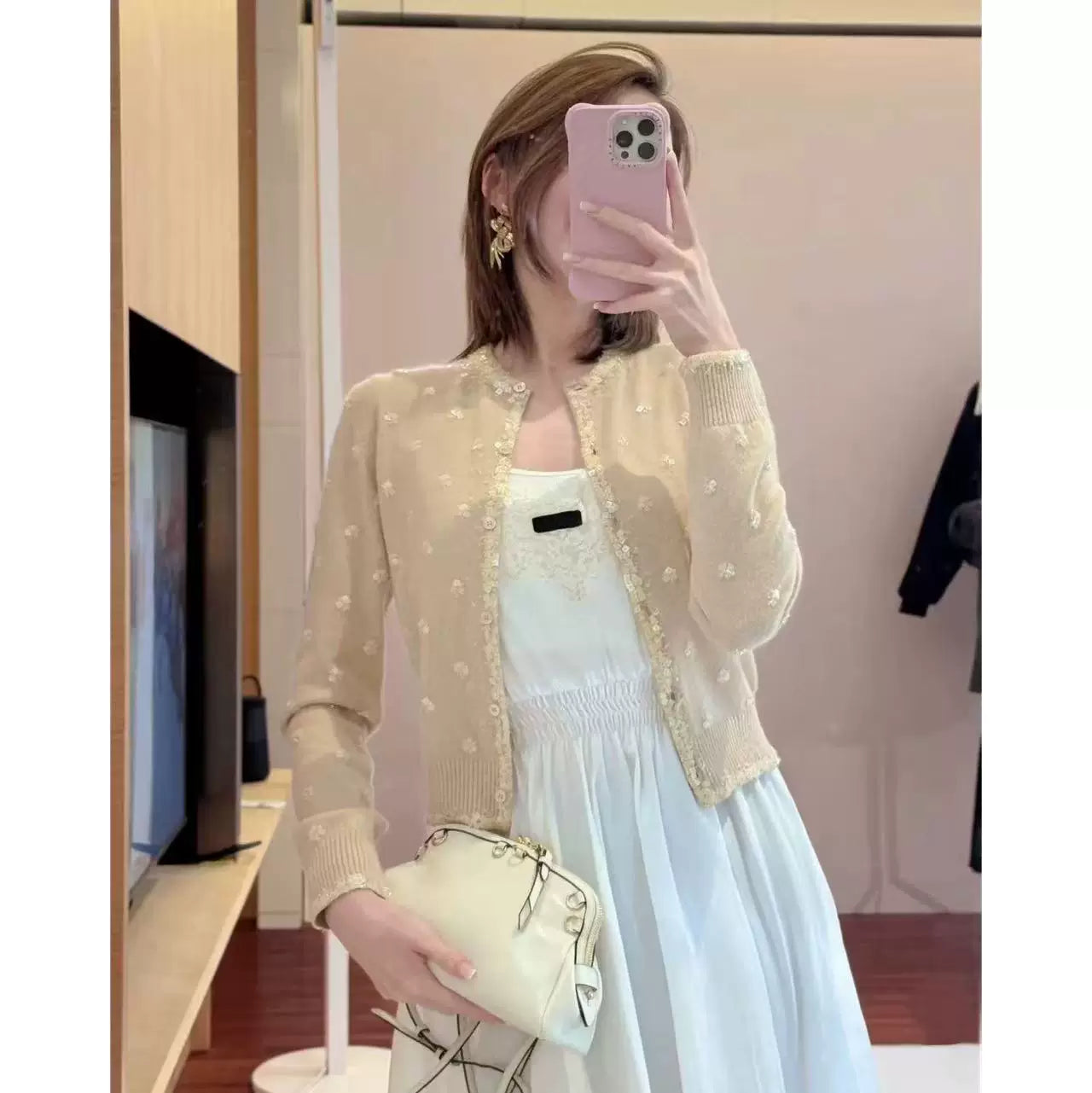 2026 early spring design French high-end heavy industry three-dimensional bead thousand gold round neck cashmere knitted cardigan women