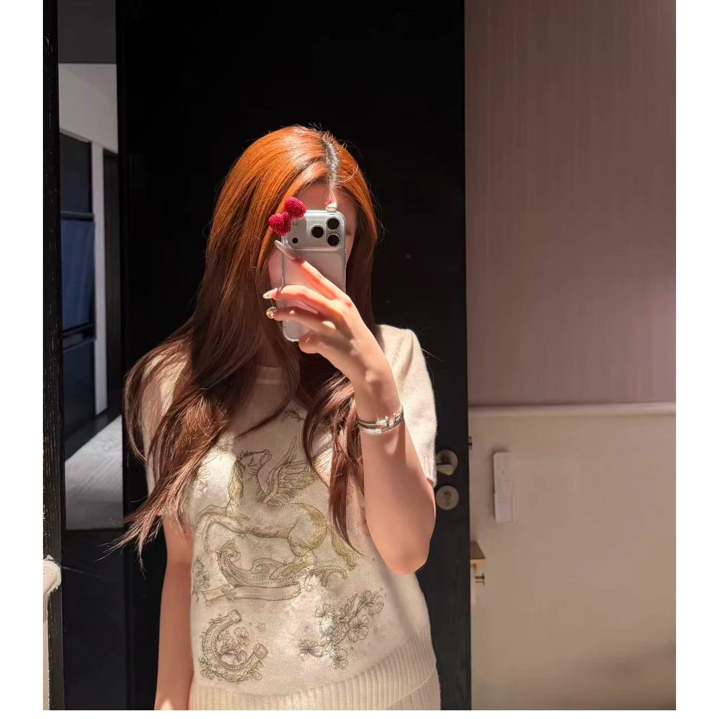 2026 early spring design fashion sense foreign style animal letter embroidery round neck short sleeve cashmere soft knitted top women