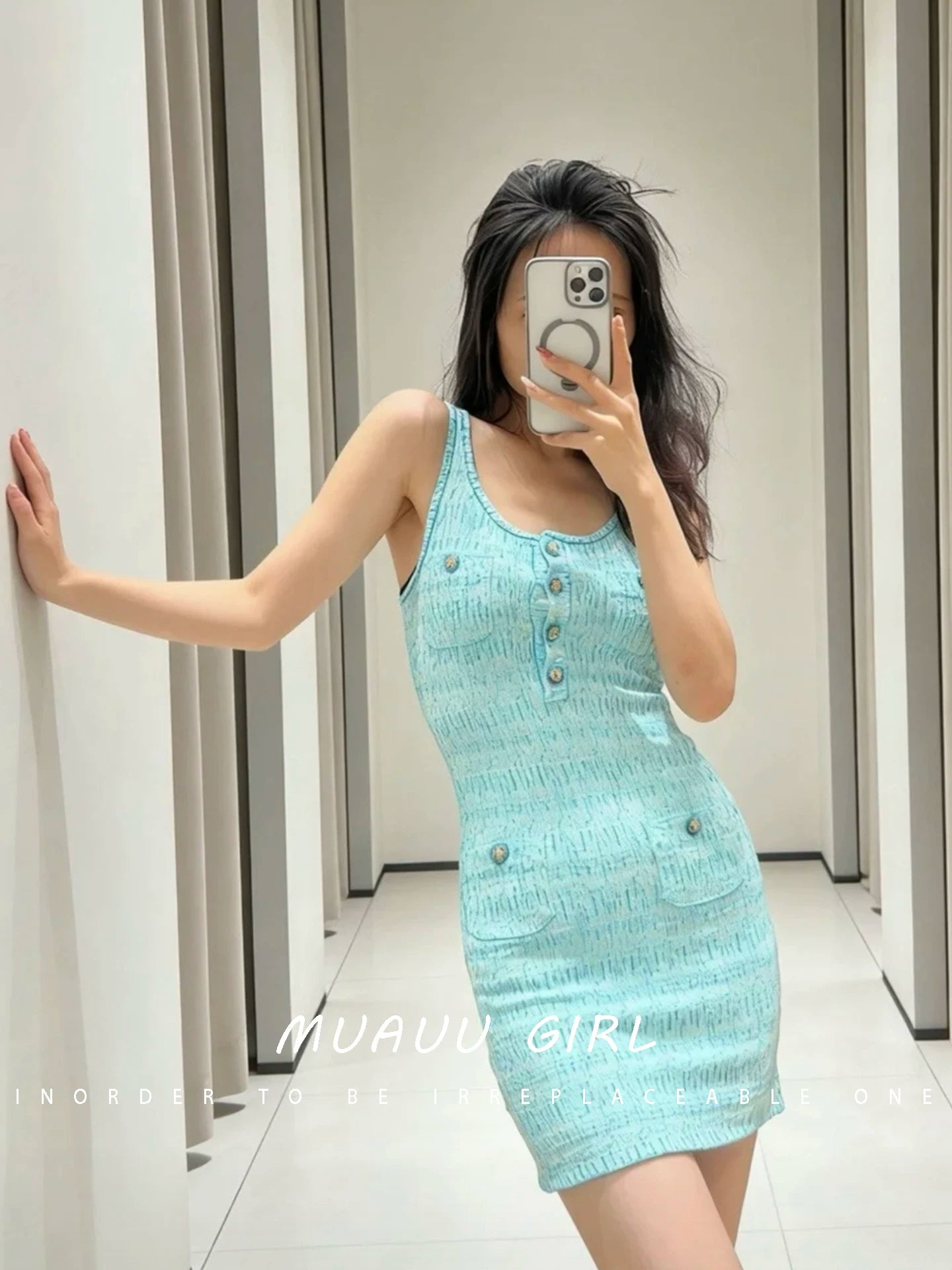 Spring and summer 26ss June MUAUU GIRL temperament socialite! 26SS catwalk sense slim fit sleeveless knitted vest dress women