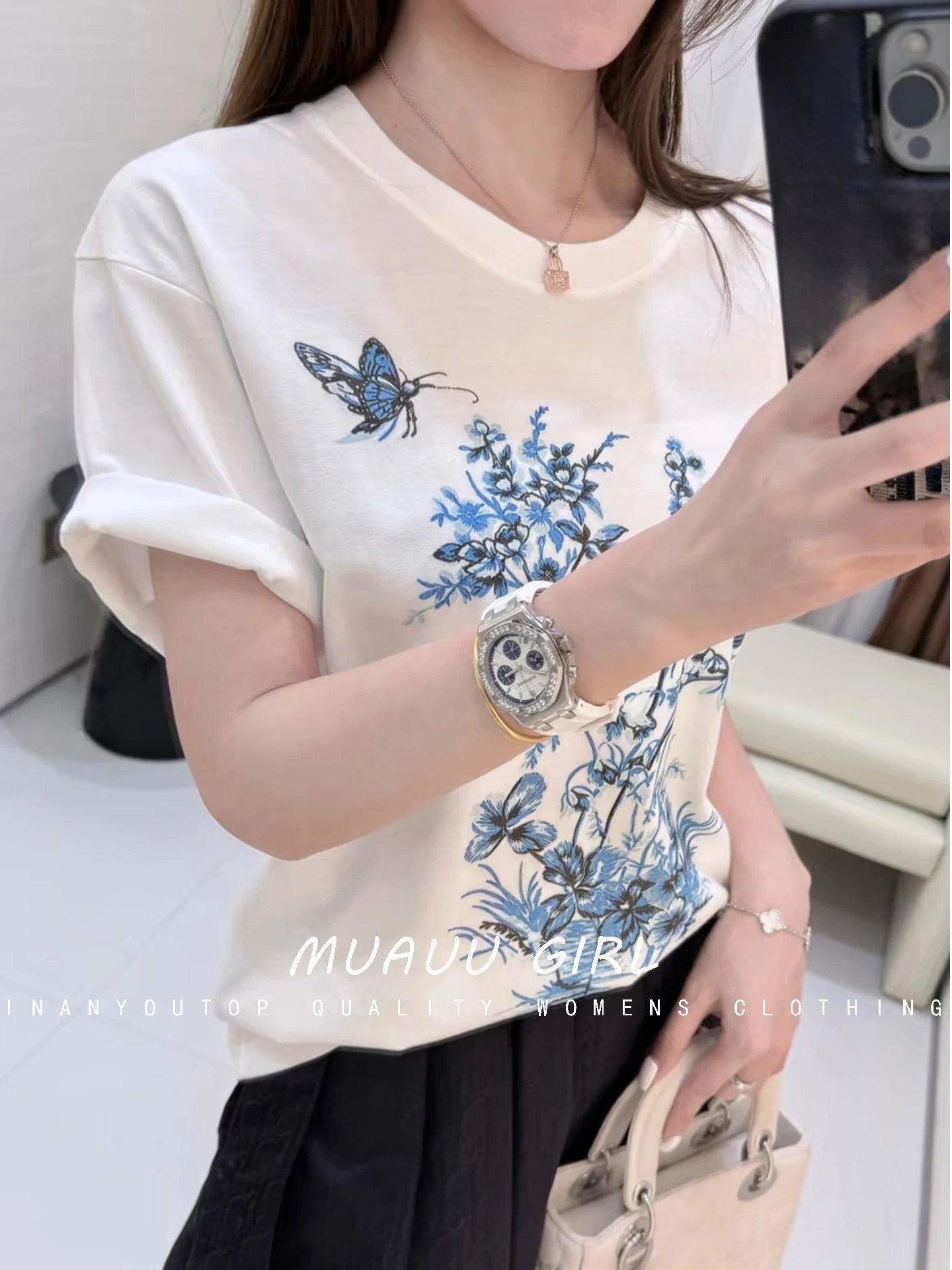 Spring and summer 26ss June MUAUU GIRL upper body is not mediocre! 26S cashmere butterfly flower embroidery crew neck knitted T-shirt top women
