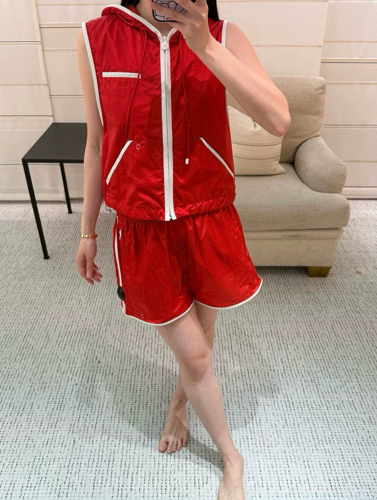Spring and summer 26ss June, Nanyou 2026 spring and summer new beach sunscreen jacket white edge contrasting color stand-up collar zipper jacket ++ shorts + vest