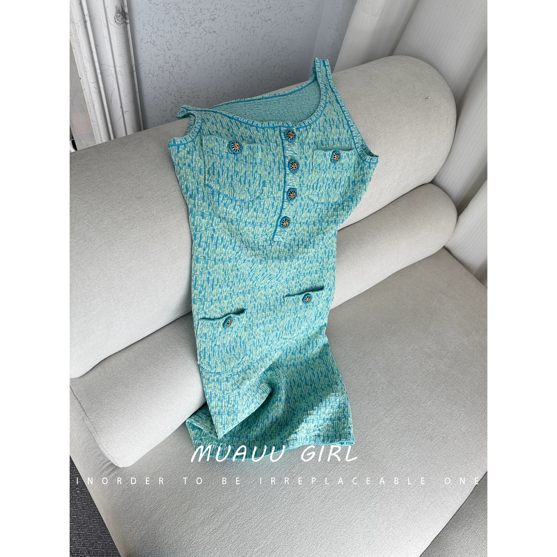 Spring and summer 26ss June MUAUU GIRL temperament socialite! 26SS catwalk sense slim fit sleeveless knitted vest dress women
