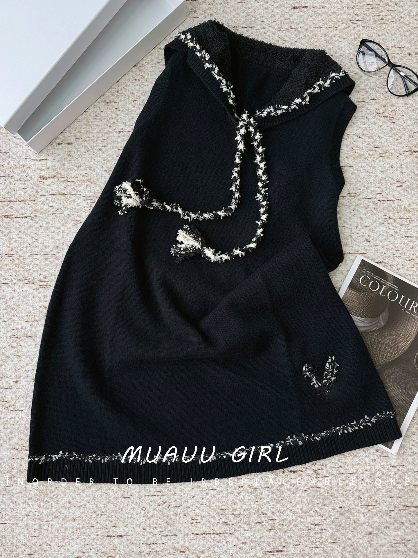Spring and summer 26ss June MUAUU GIRL super fire daughter feeling! 26S navy collar letter embroidered sleeveless knitted dress
