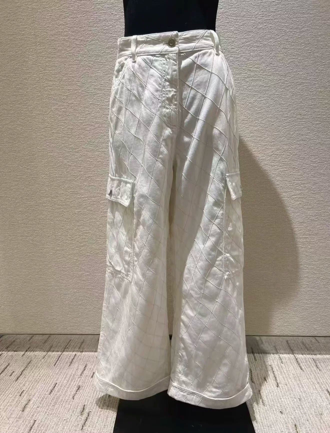 Spring, summer 26ss June, Nanyou summer new island beach embroidered rhombus lapel denim jacket + suspender skirt + trousers + shorts