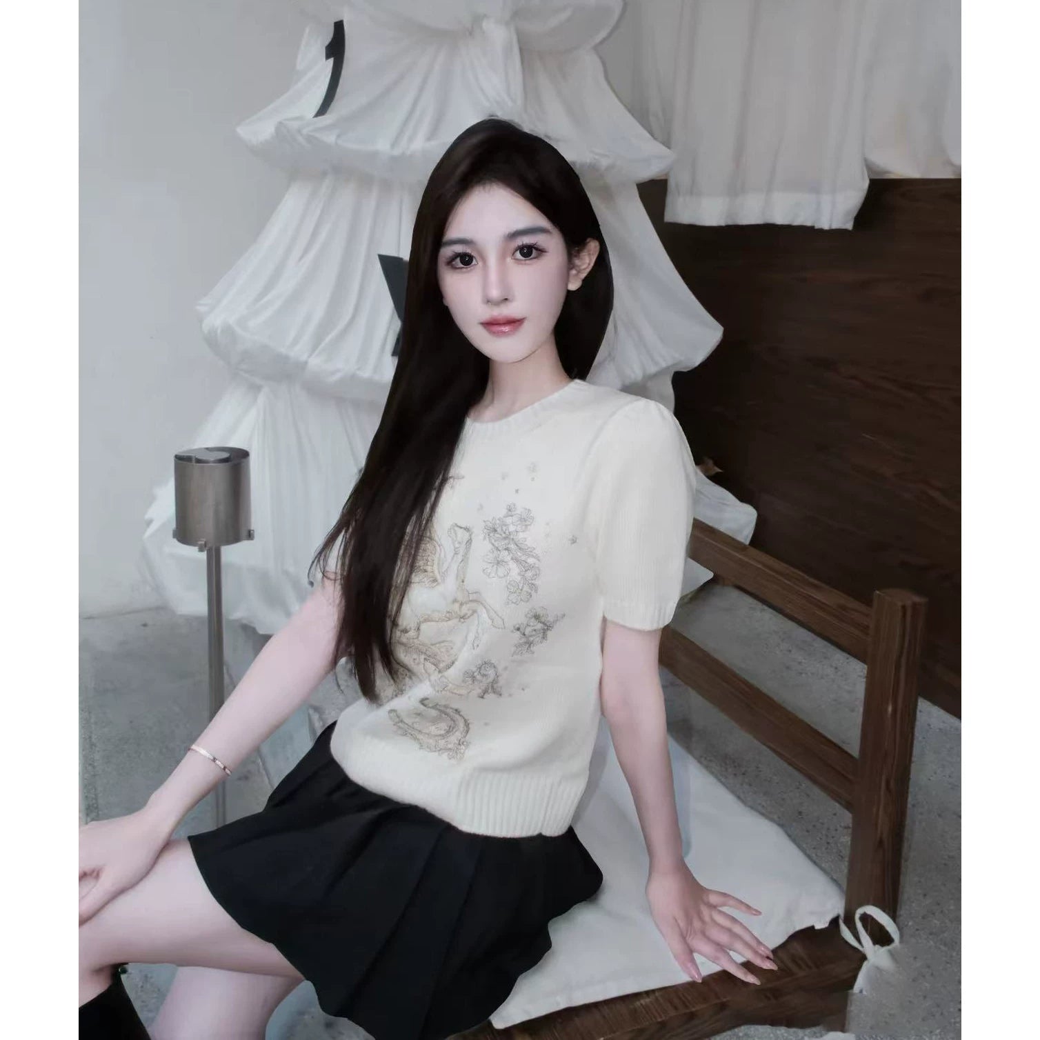 2026 early spring design fashion sense foreign style animal letter embroidery round neck short sleeve cashmere soft knitted top women