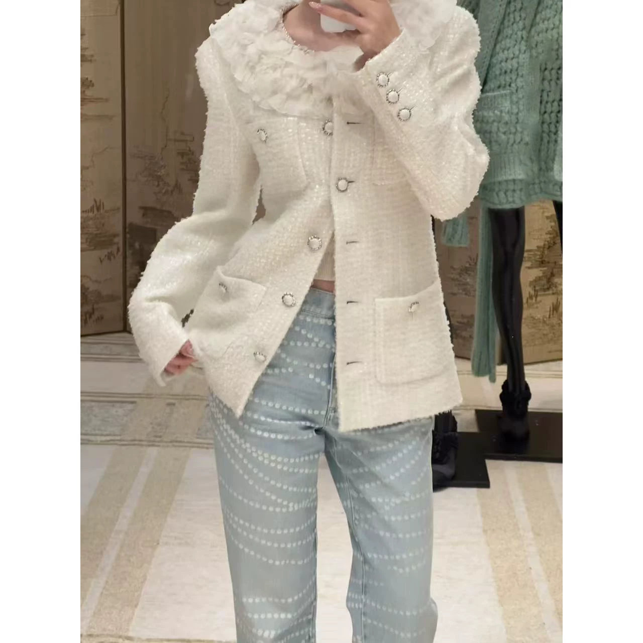 2025 autumn and winter senior heavy industry daughter celebrity style flower lotus leaf edge white woven tweed coat cardigan woman