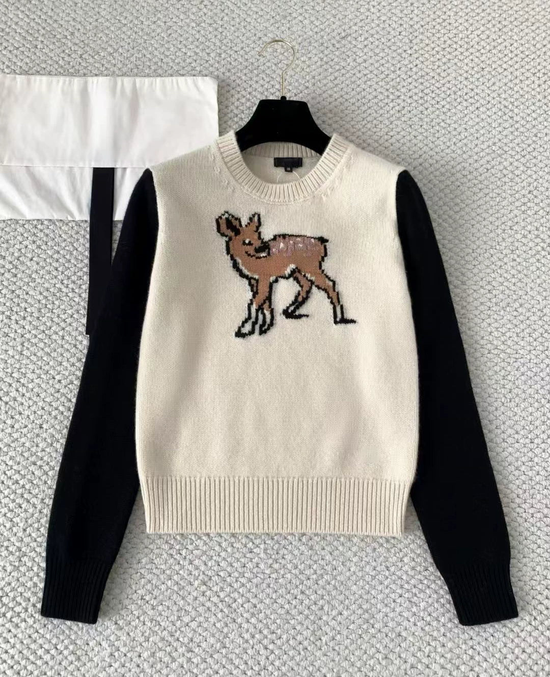 2025 autumn and winter models contrasting color design chest bow embroidery color matching cashmere knitted pullover long-sleeved top women