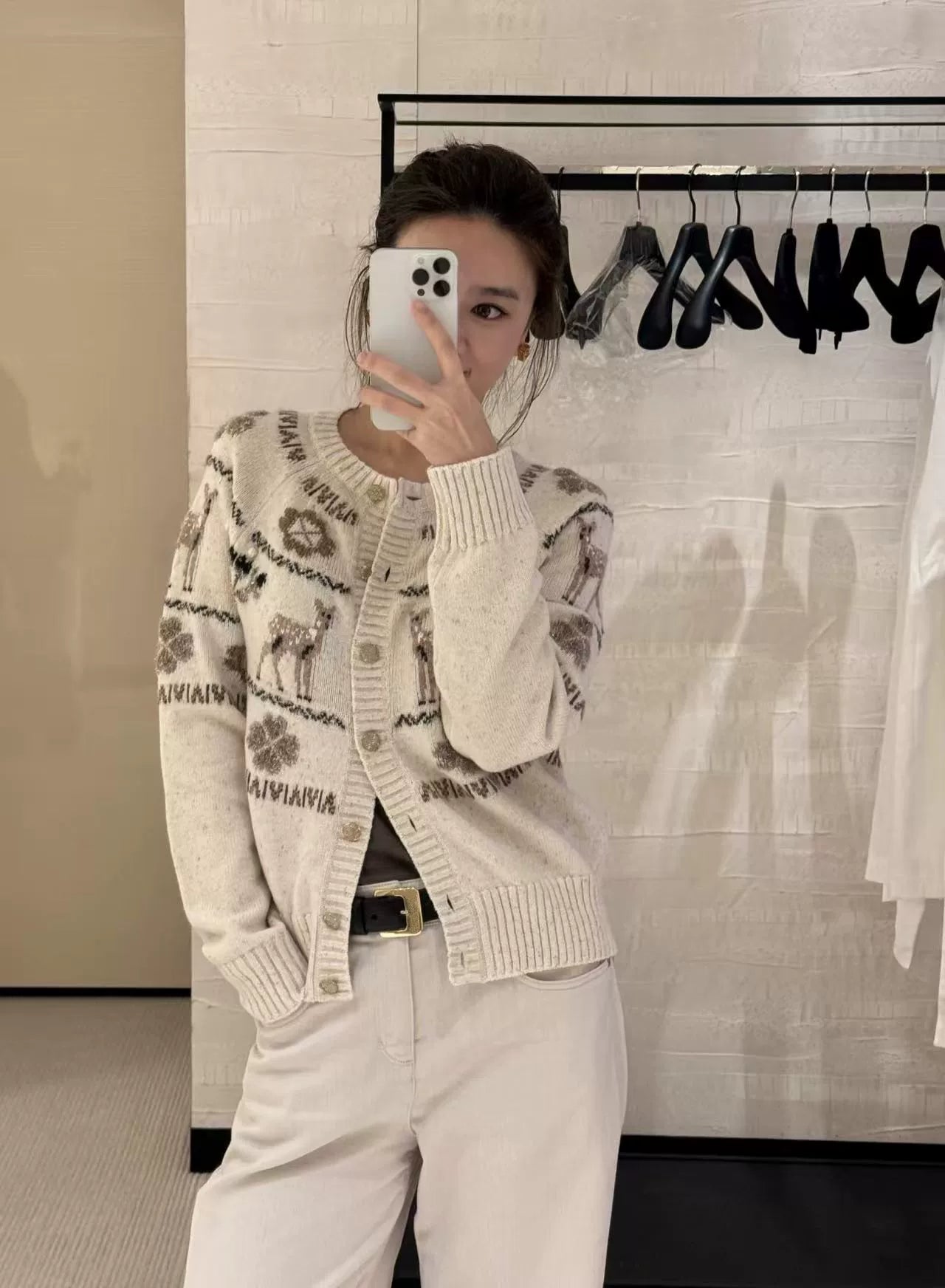 2025 autumn and winter heavy industry animal snowflake multi-element embroidery ski cashmere brown knitted cardigan pullover long sleeve