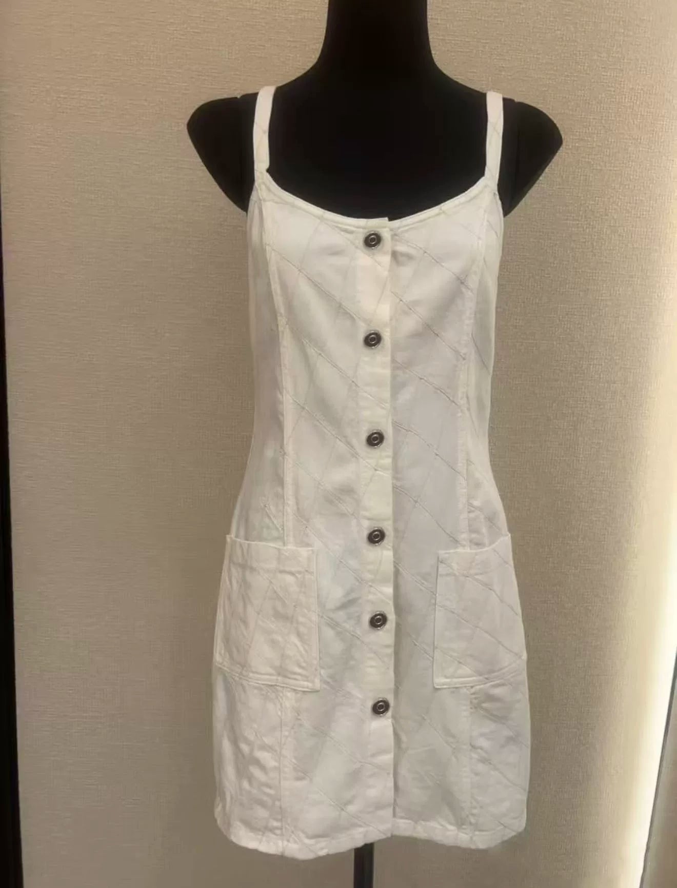 Spring, summer 26ss June, Nanyou summer new island beach embroidered rhombus lapel denim jacket + suspender skirt + trousers + shorts