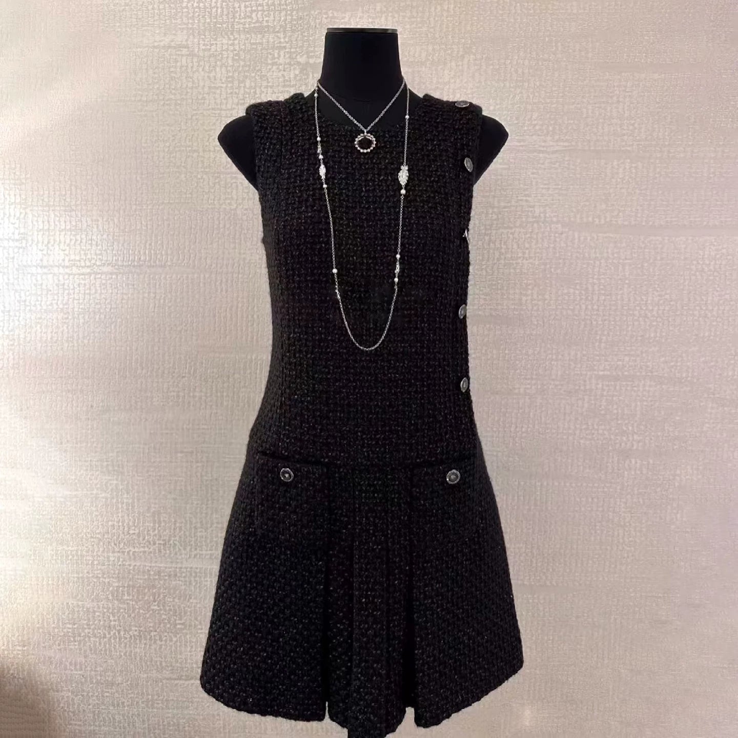 Dress women's light luxury high sense autumn and winter new wool suit national style buckle black gold coat versatile