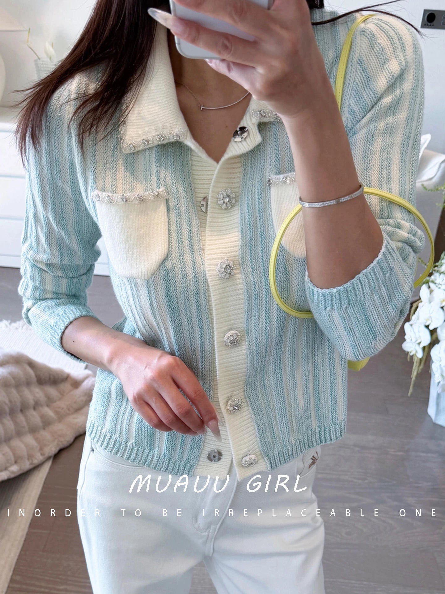 Spring and summer 26ss June MUAUU GIRL sea salt milk tone! 26SS Heavy Industry short rhinestone lapel knitted cardigan women