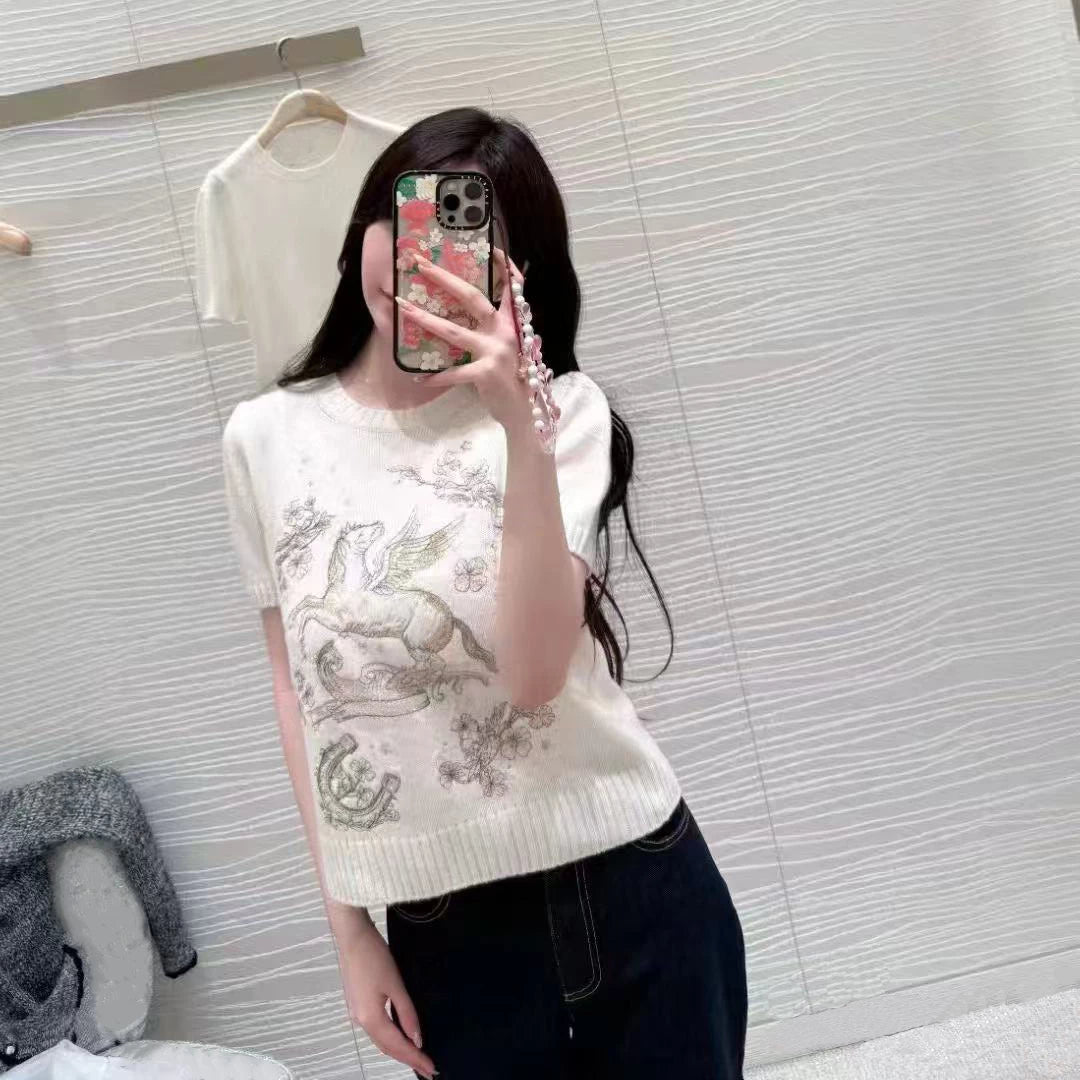 2026 early spring design fashion sense foreign style animal letter embroidery round neck short sleeve cashmere soft knitted top women