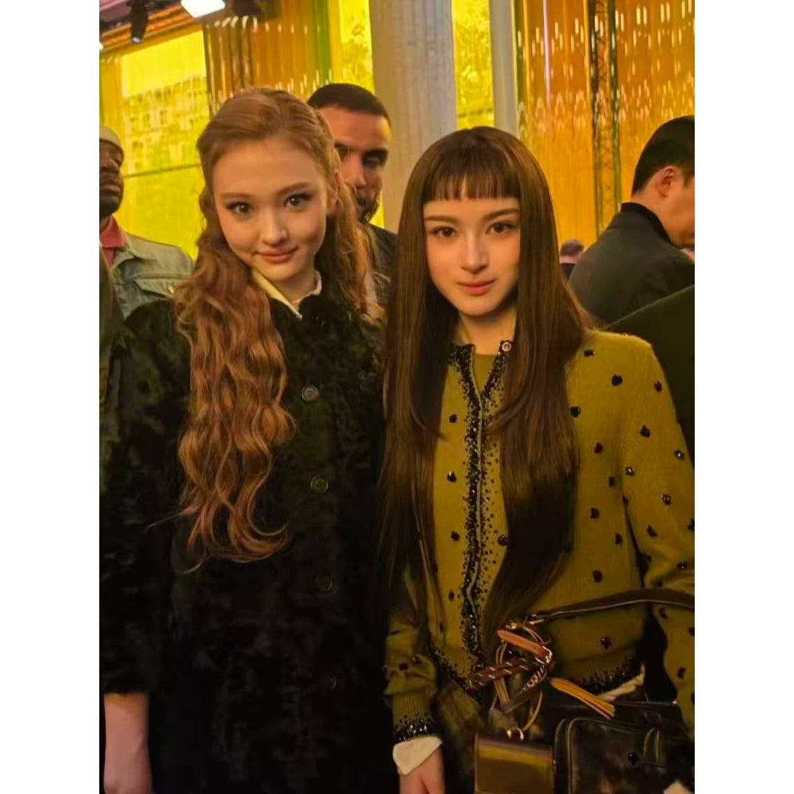 2026 early spring college wind heavy industry retro handmade three-dimensional bead thousand gold round neck cashmere knitted cardigan jacket women