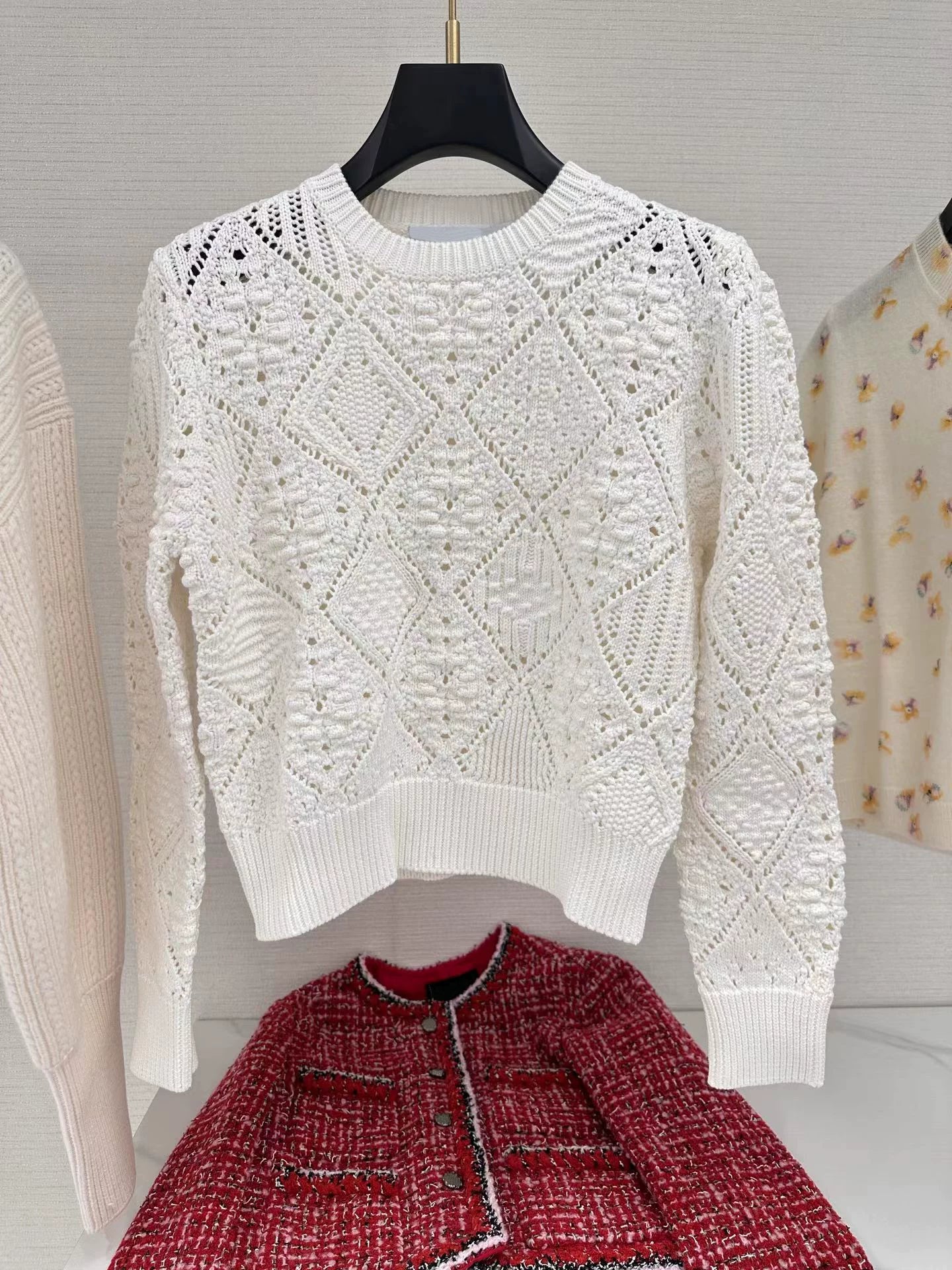 2025 autumn and winter French senior heavy industry handmade rhombus pattern hollow crochet crew neck knitted pullover cardigan jacket women