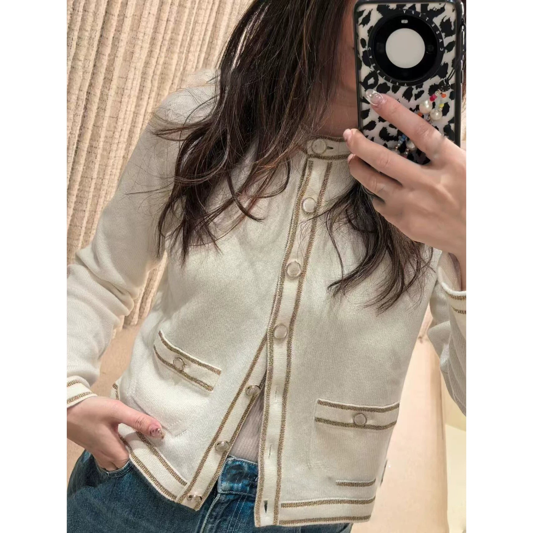 2025 autumn and winter contrasting colors, advanced sense, foreign style, heavy industry gold and silver thread woven round neck single-breasted knitted cardigan jacket women