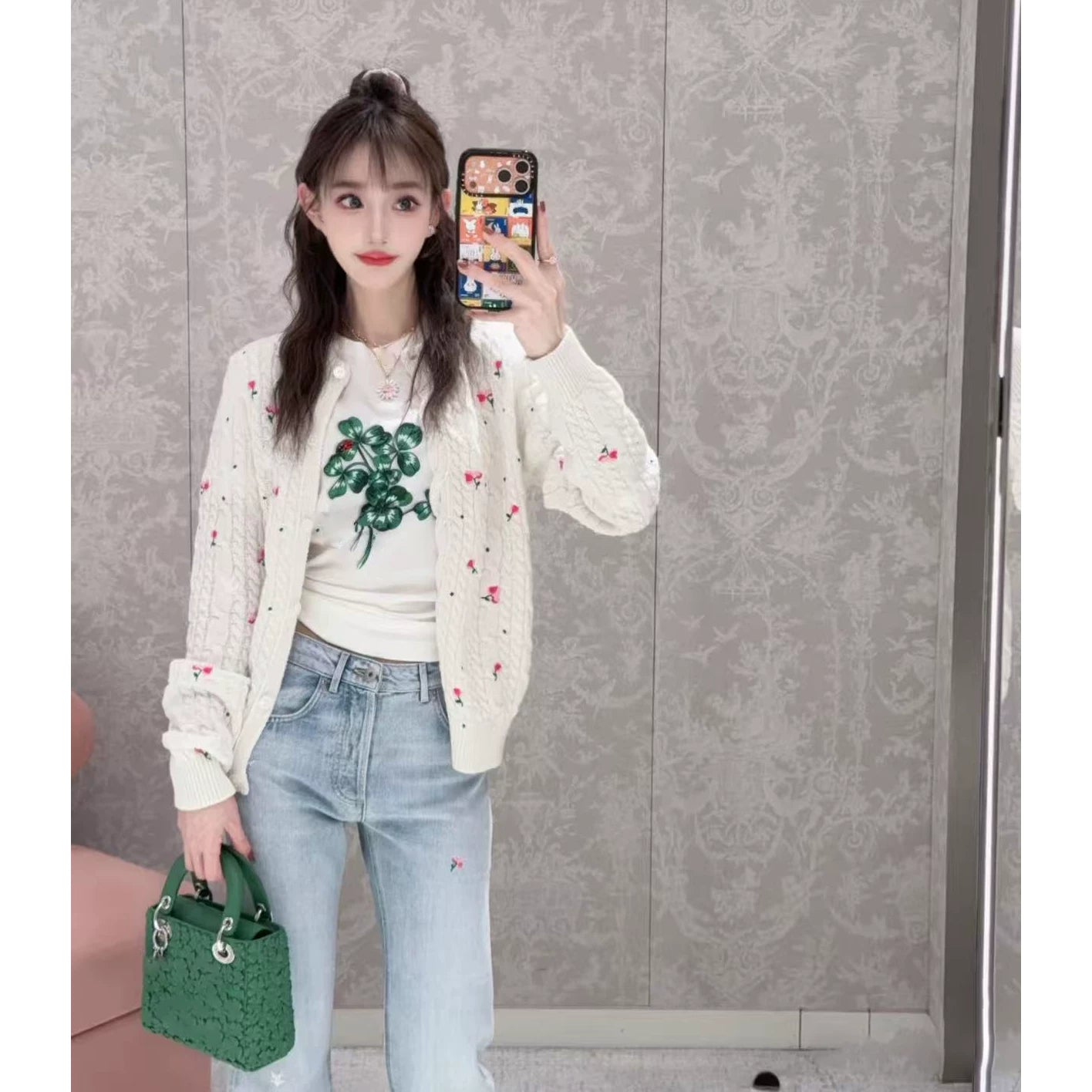 2026 early spring heavy industry elegant wind embroidery temperament rose flower foreign style age-reducing girl knitted cardigan jacket women