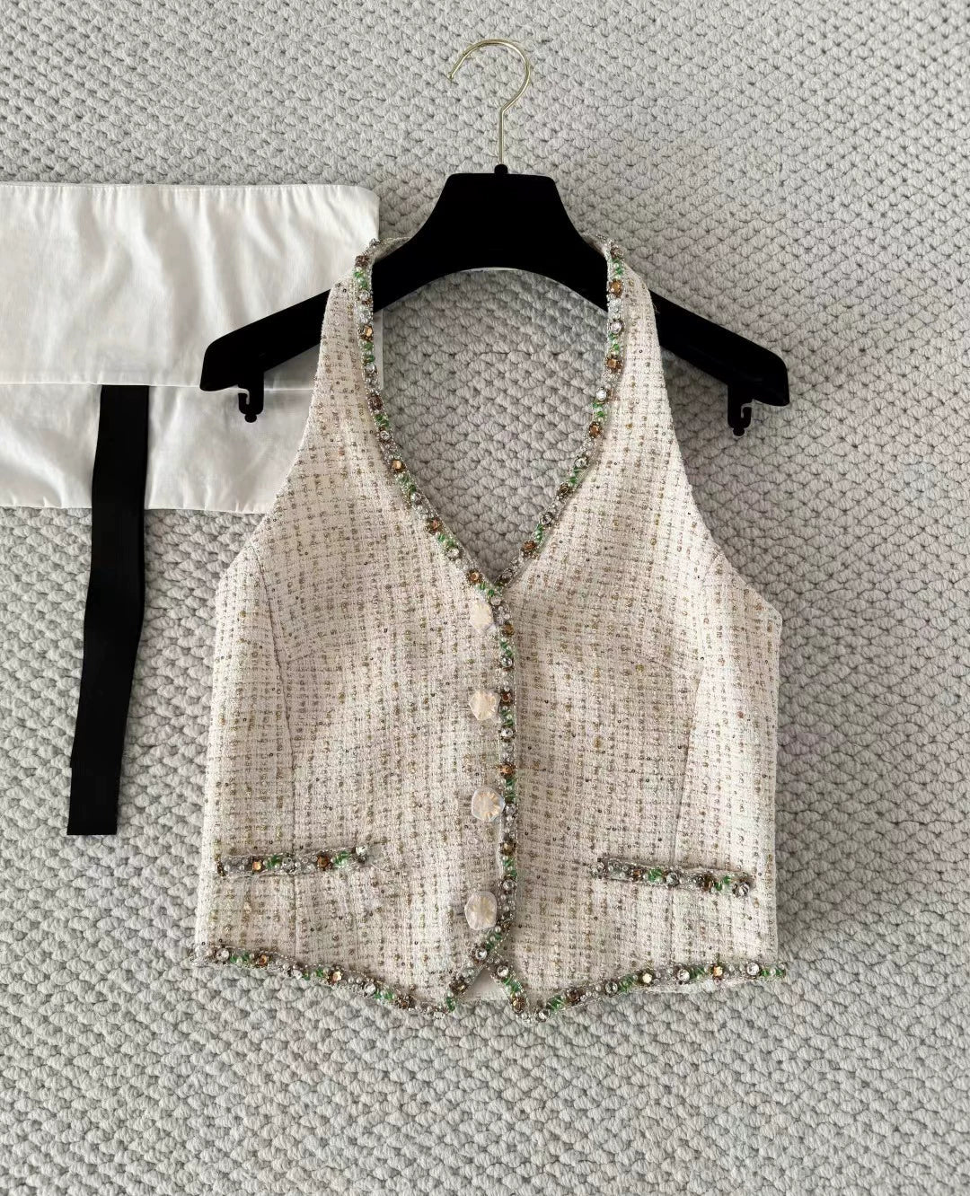 2026 early spring French high-end heavy industry beads pure desire wind neck slim and thin sleeveless vest suspender top