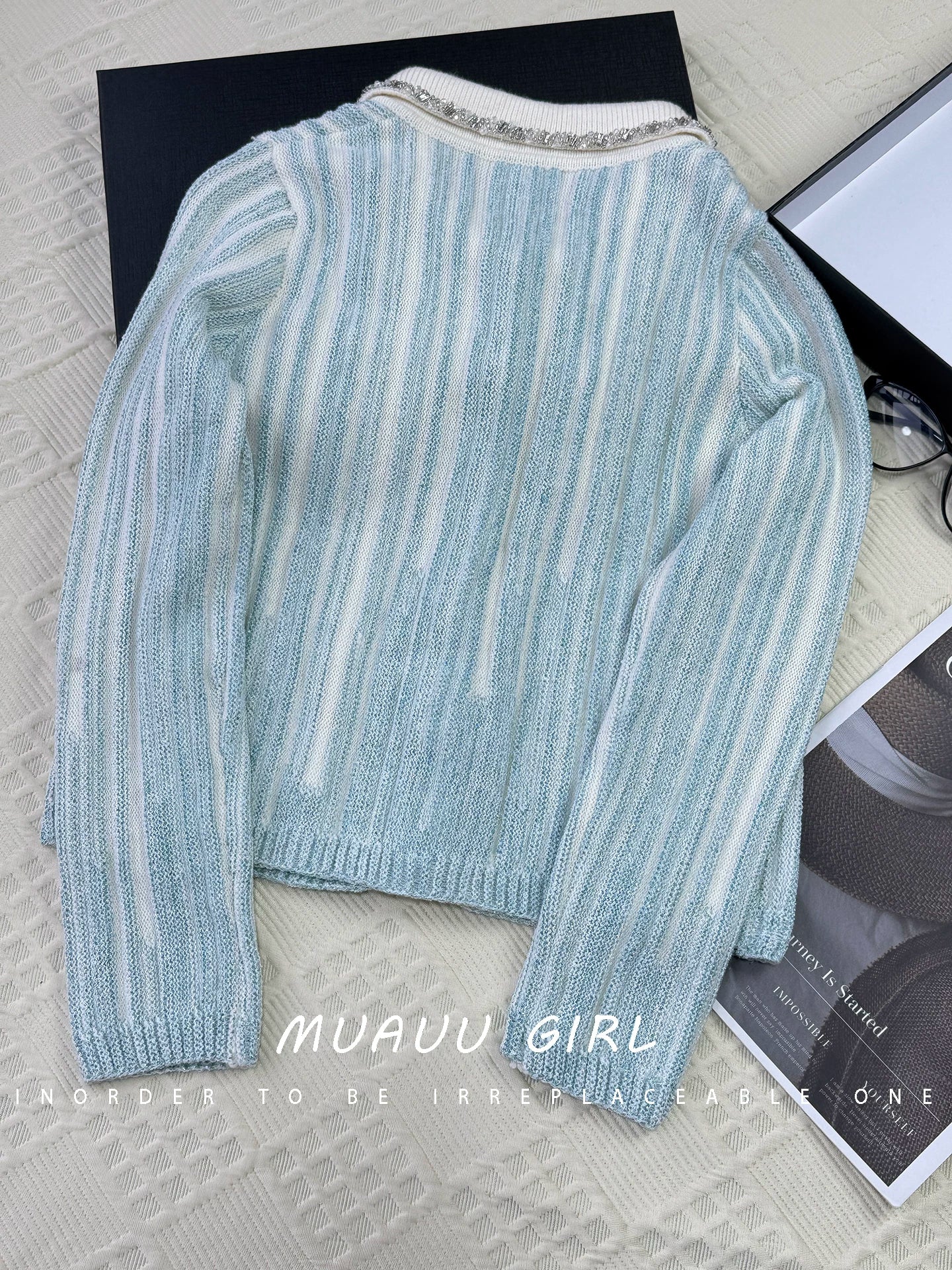 Spring and summer 26ss June MUAUU GIRL sea salt milk tone! 26SS Heavy Industry short rhinestone lapel knitted cardigan women