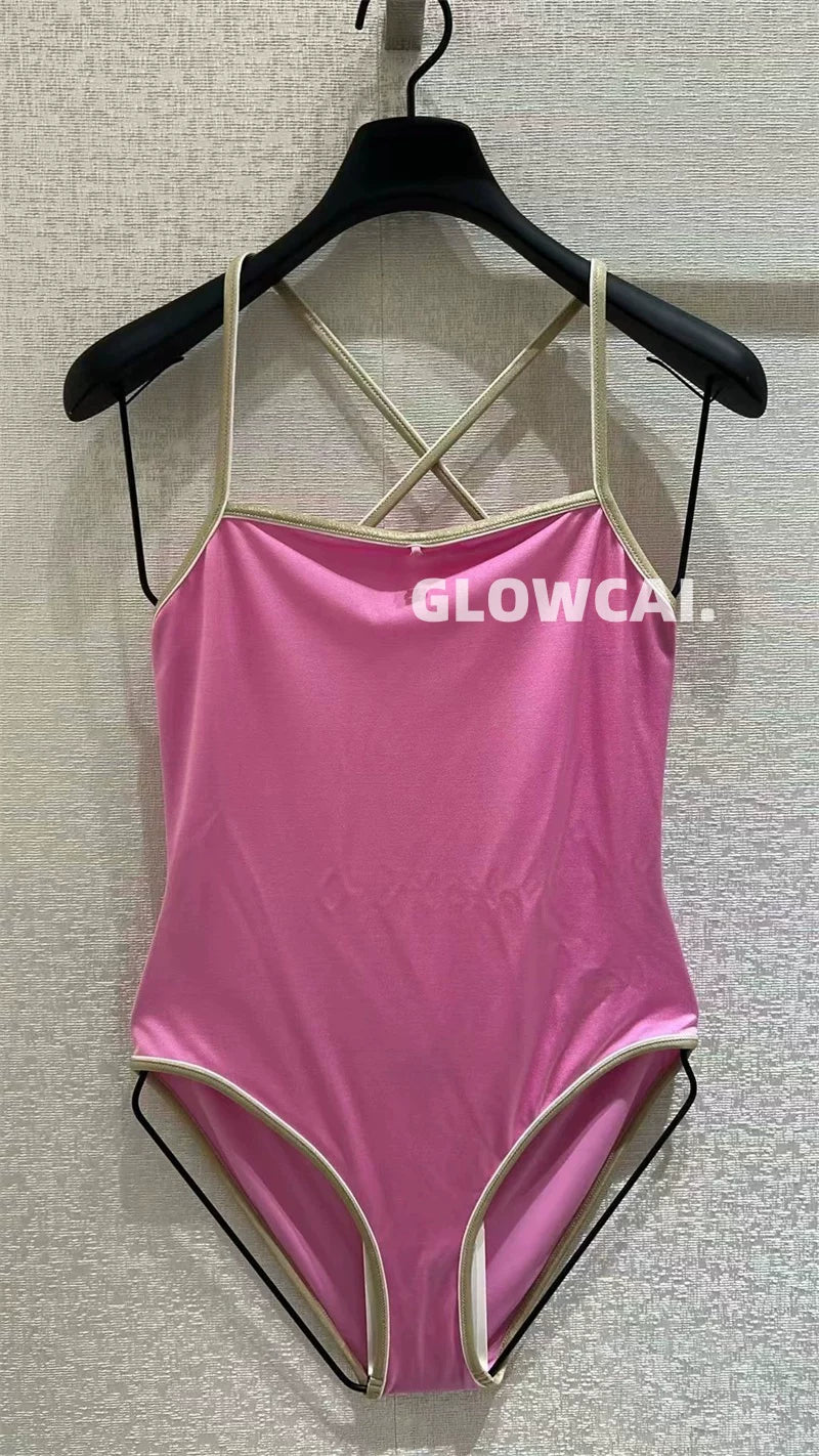Spring and summer 26ss June 25M beach series spring and summer vacation style contrasting color one-piece swimsuit wearing sexy halter sling vest
