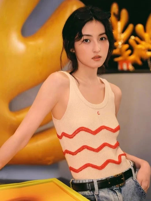 Spring and summer 26ss June, Nanyou haute couture 26M summer new chest letters wavy stripes contrasting color round neck slim knit sling vest