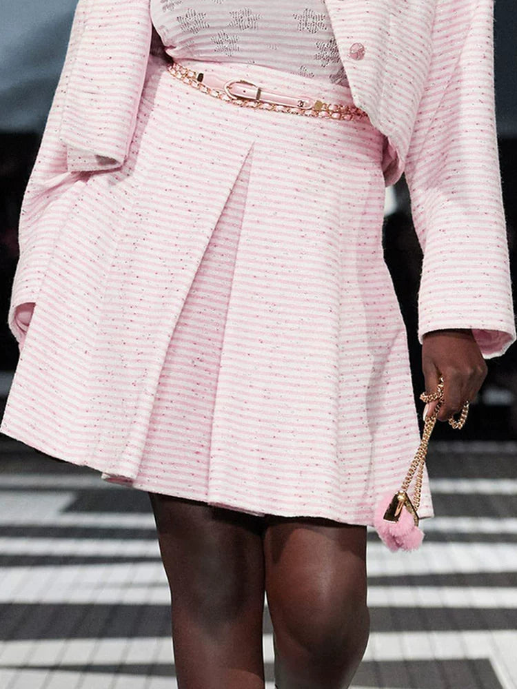 Suit: Women's fashion cropped coat, socialite, sweet light pink striped skirt, versatile thin two-piece set