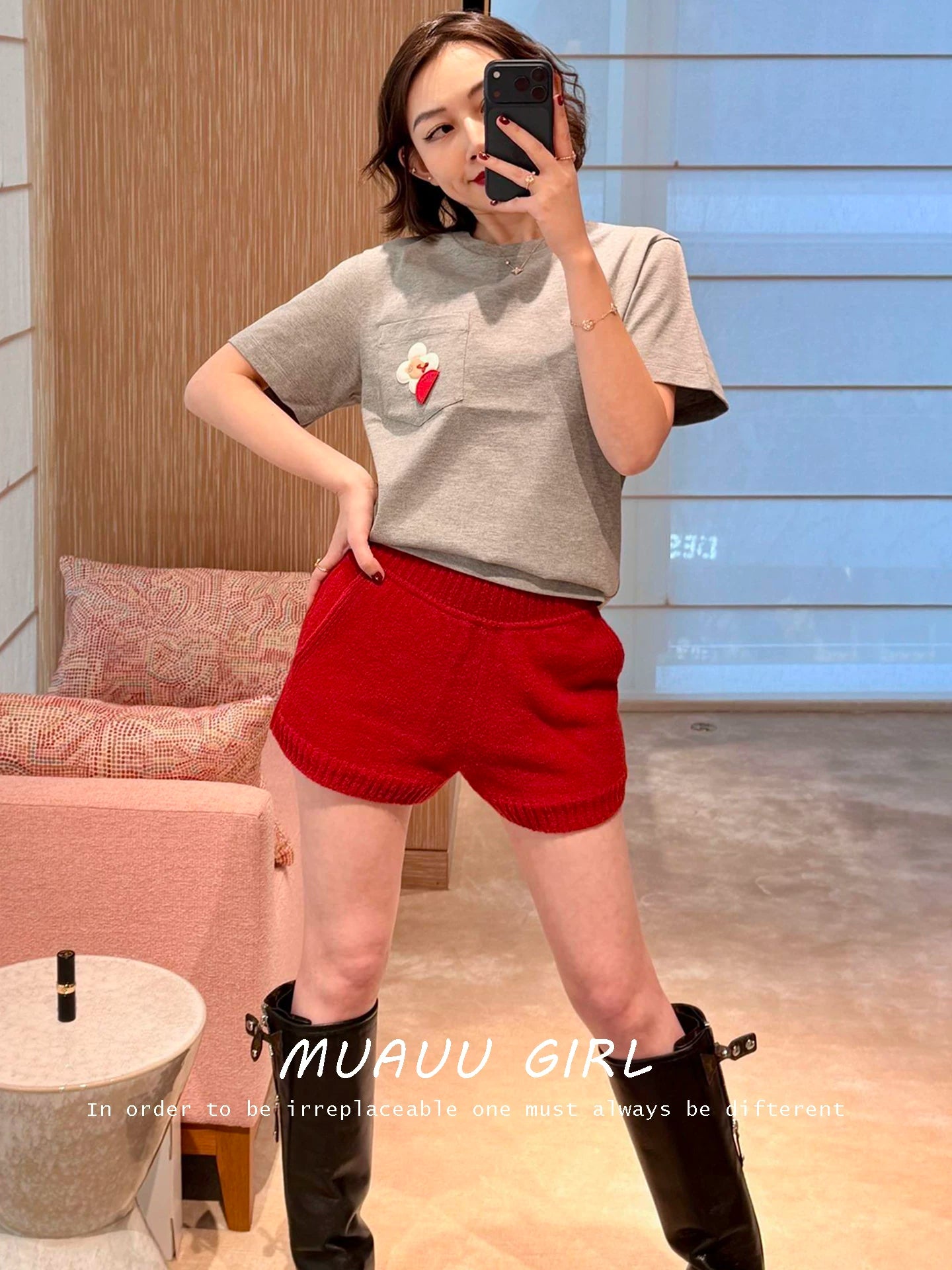 Spring and summer 26ss June MUAUU GIRL top version~ minimalist and cute 26SS summer new product real leather sunflower sticker T-shirt women