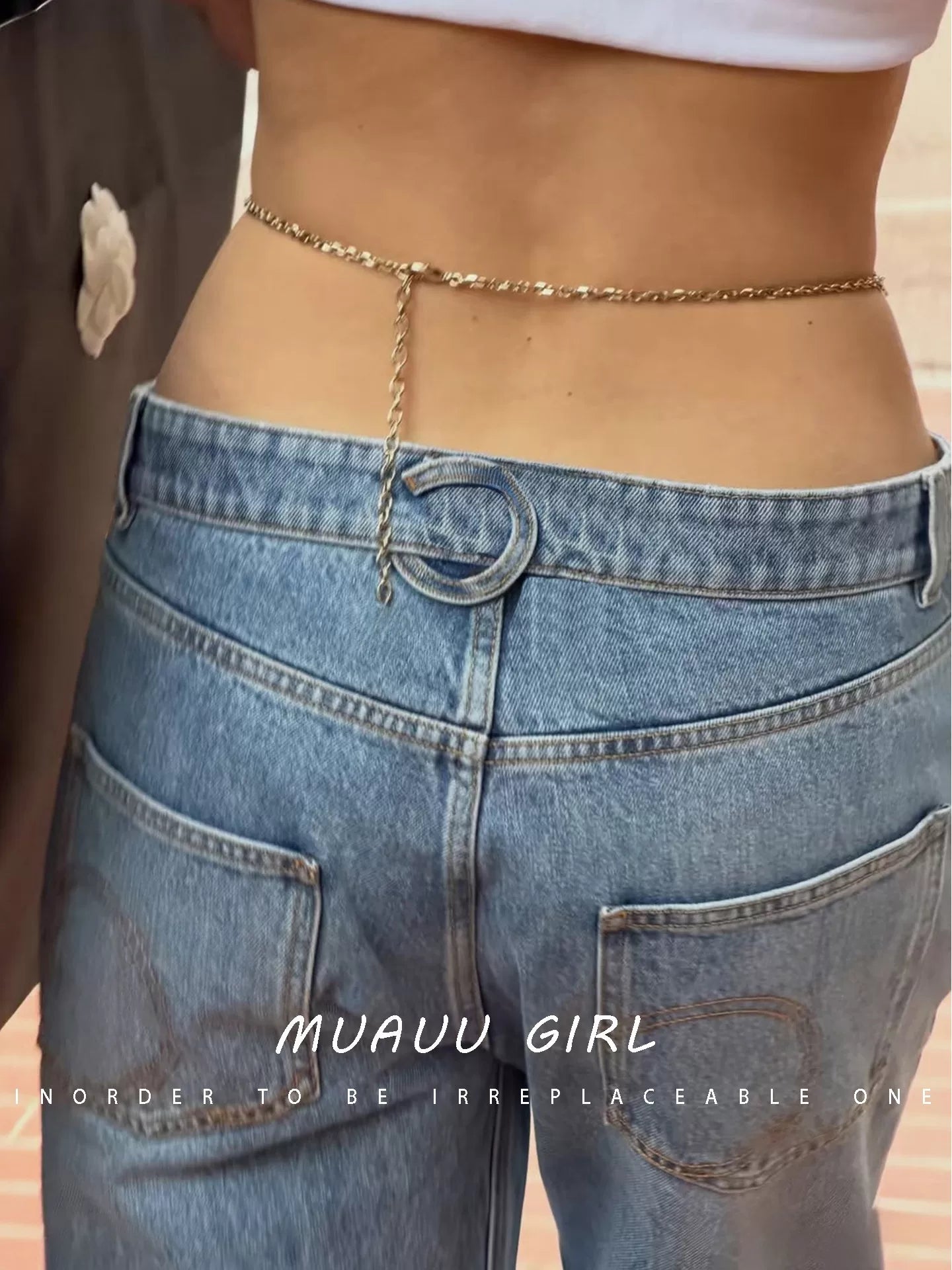 Spring and summer 26ss MUAUU GIRL is hot in June! 26SS Heavy Industry Dyeing School Bag Buckle Multi-Pocket Embroidered Straight Jeans