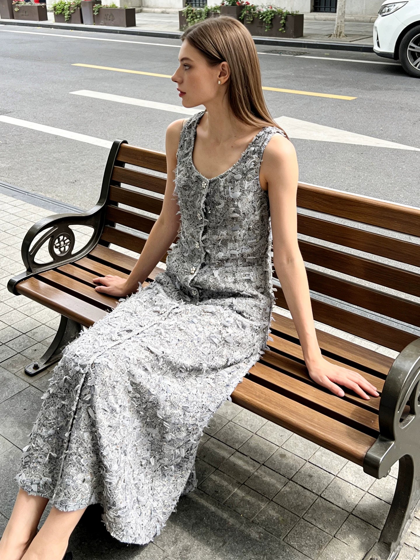 Spring and summer 26ss June 2026 French retro dress women's medium and long dress design sense thin gray long dress thin holiday style