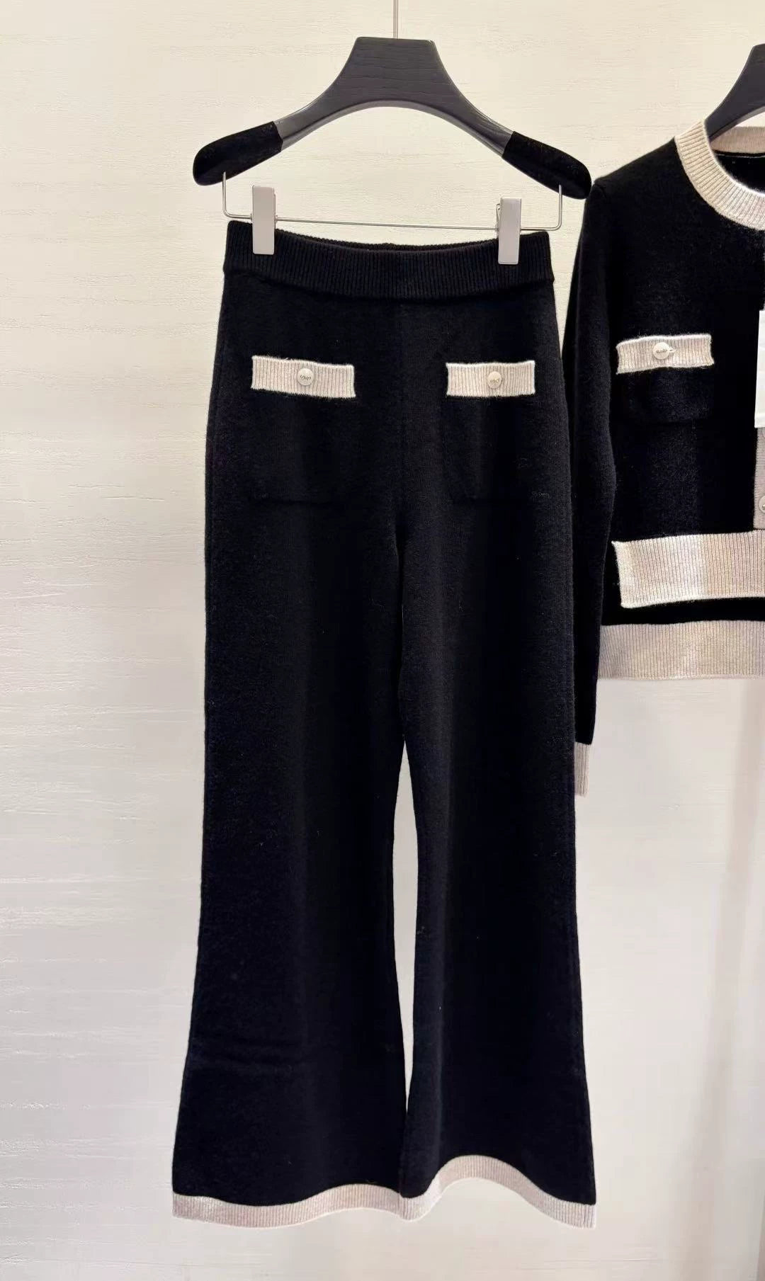 2025 letter bow buckle round neck long-sleeved fake two-piece knitted sweater + skirt + elastic waist pants two-piece set