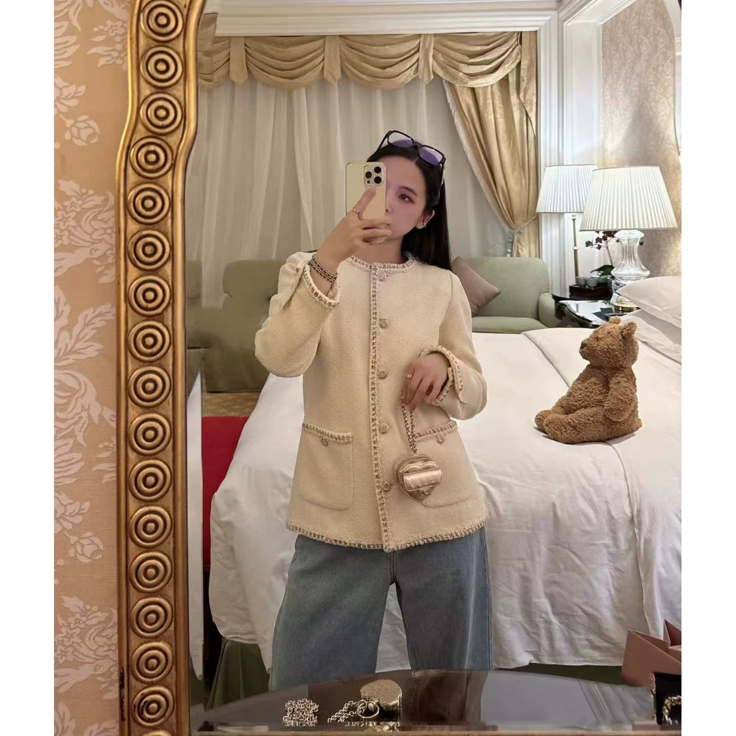 2025 autumn and winter French high-end contrasting tweed heavy industry weaving celebrity temperament round neck single-breasted coat women