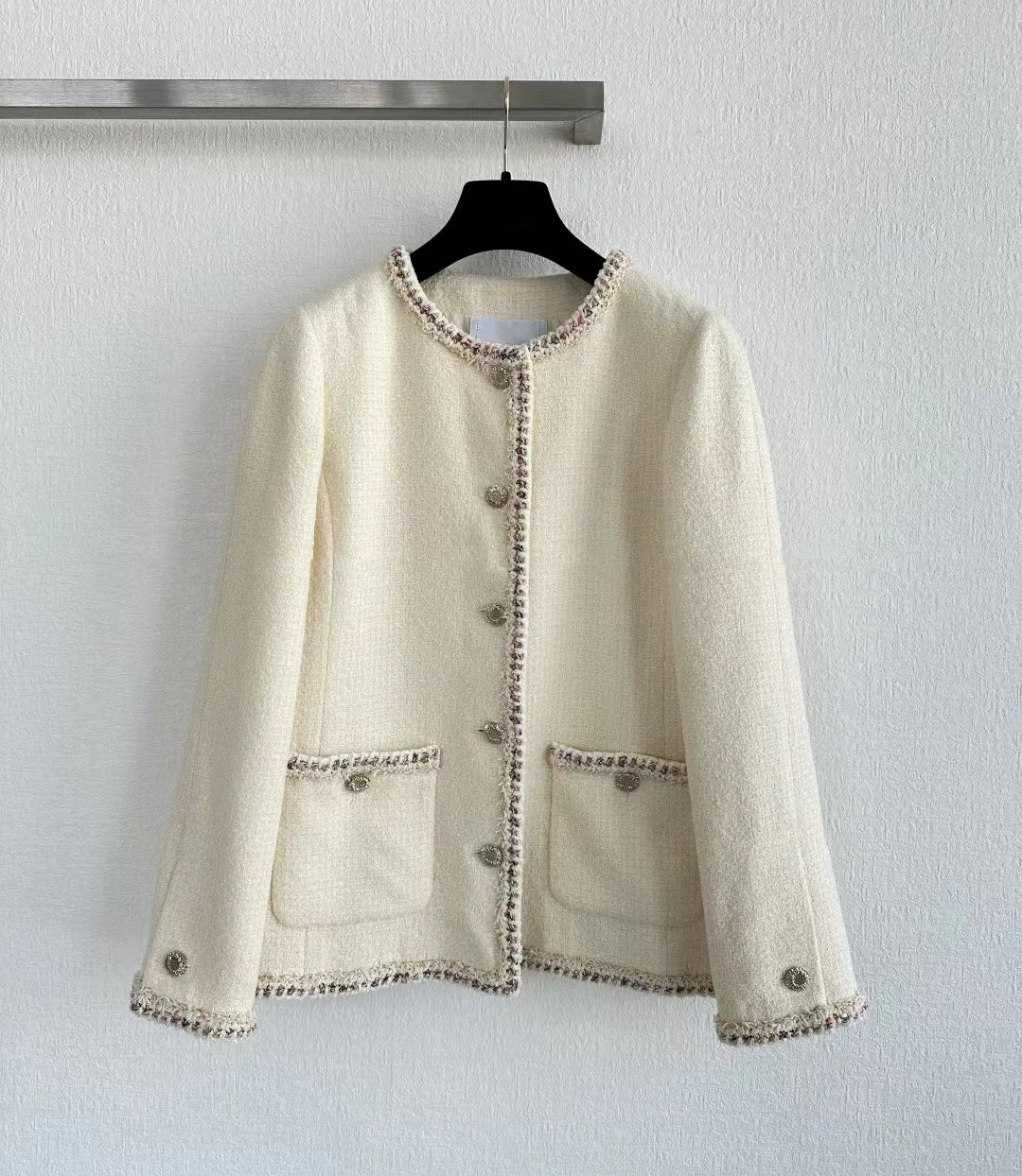 2025 autumn and winter French high-end contrasting tweed heavy industry weaving celebrity temperament round neck single-breasted coat women