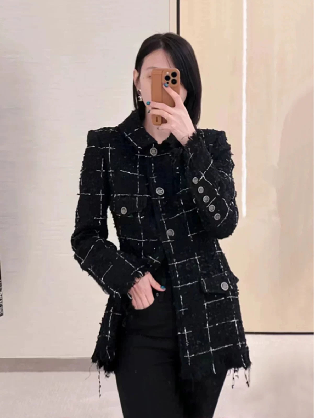Tassel Xiaoxiang Jacket Women's 2025 Spring and Autumn New Black High-end Plaid Weaving Medium and Long Tweed Top